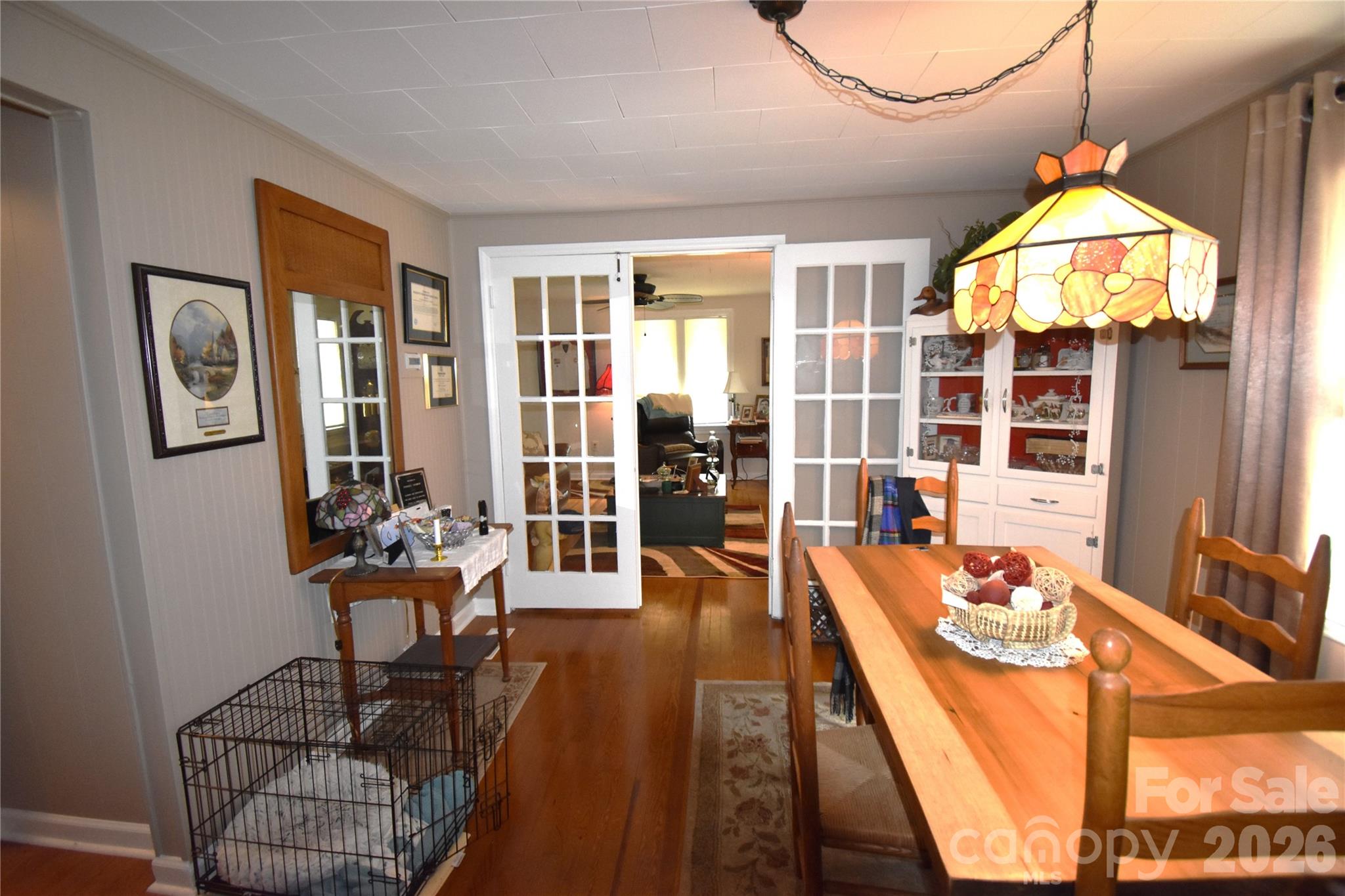 main property photo 9
