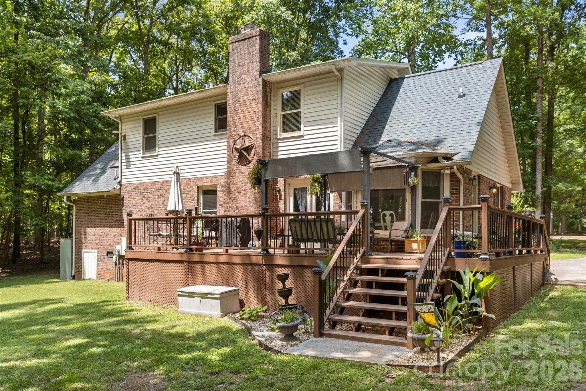 main property photo 30
