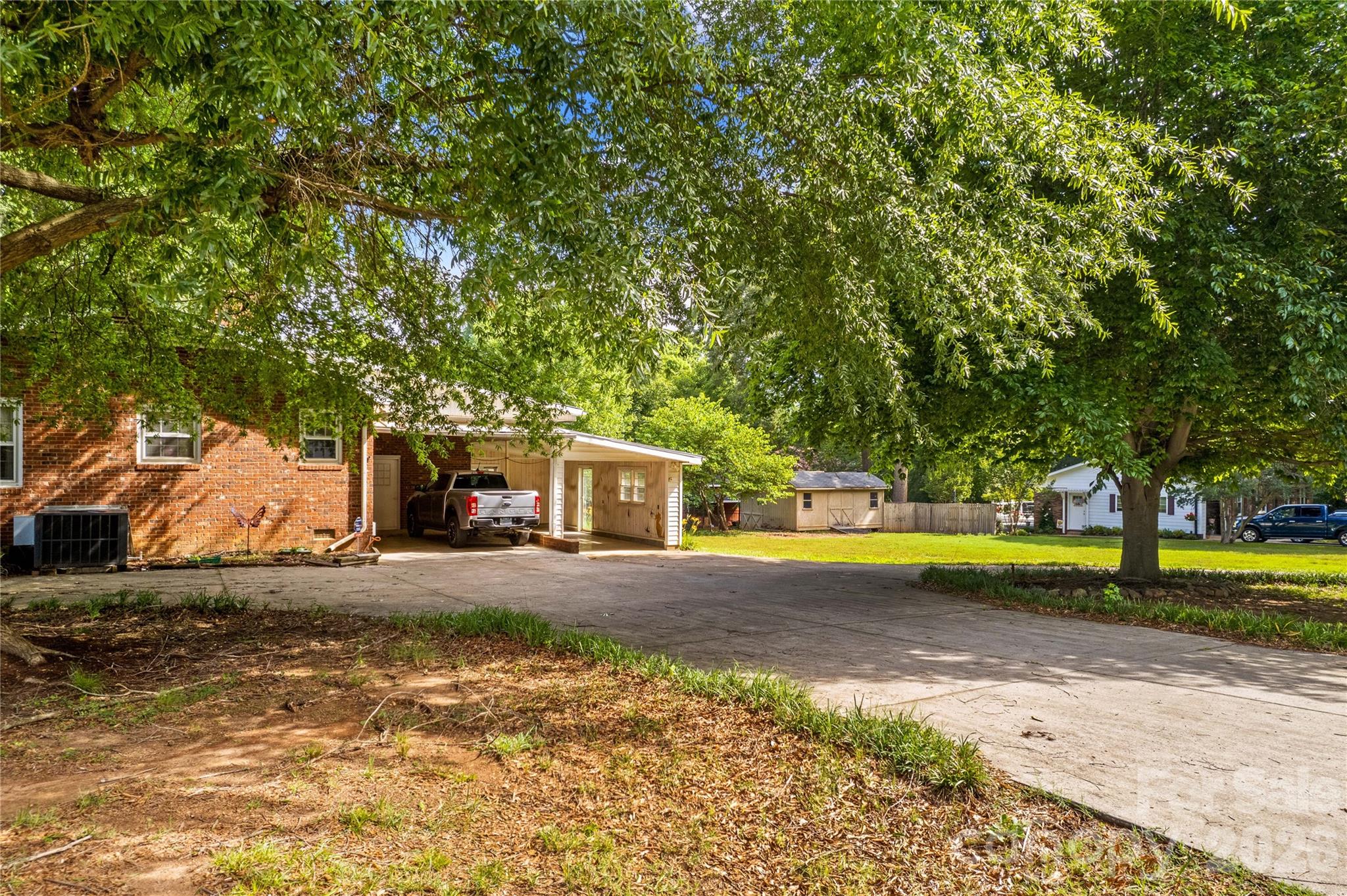 main property photo 39