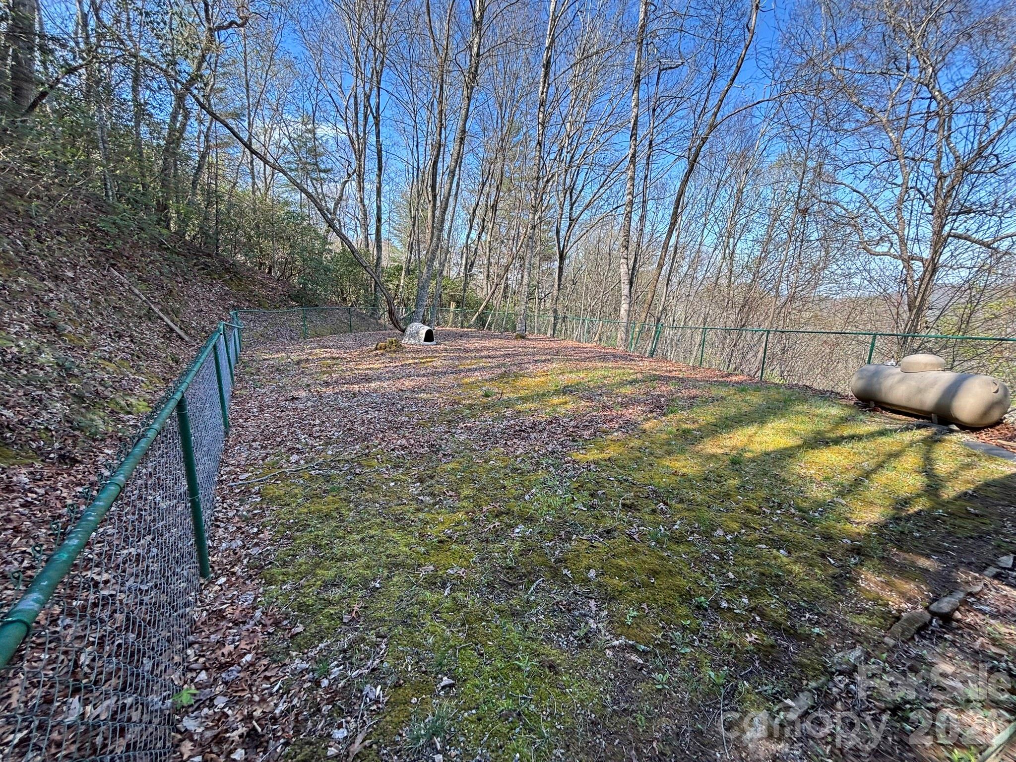 main property photo 19