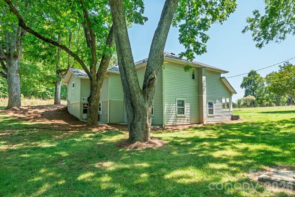 main property photo 37