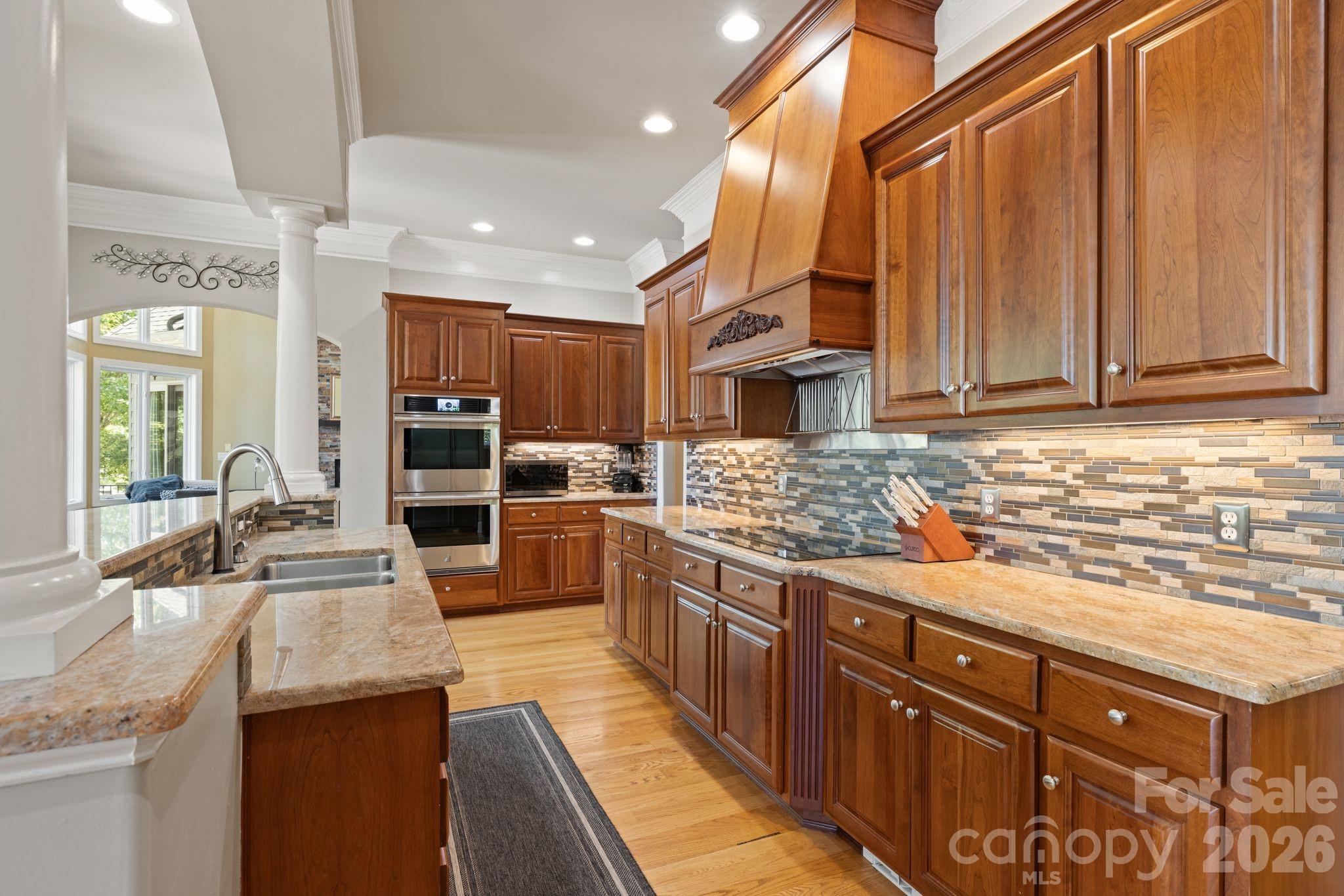 main property photo 22