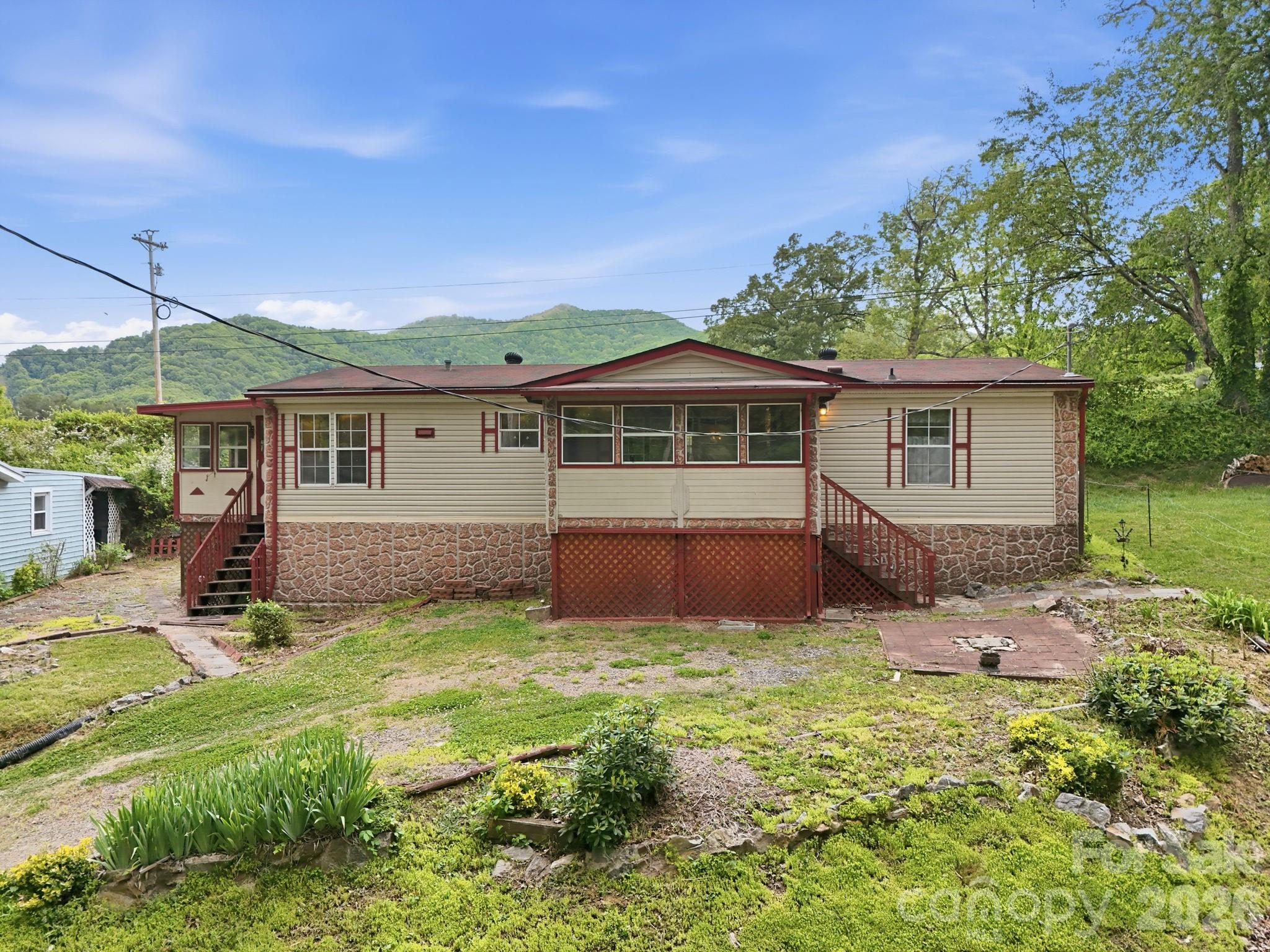 main property photo 25
