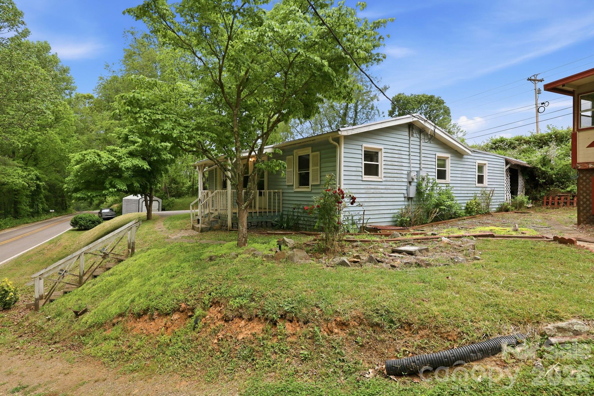 main property photo 5