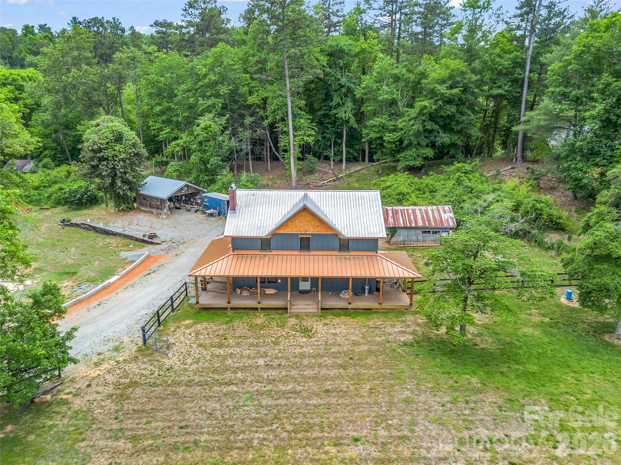 main property photo 40