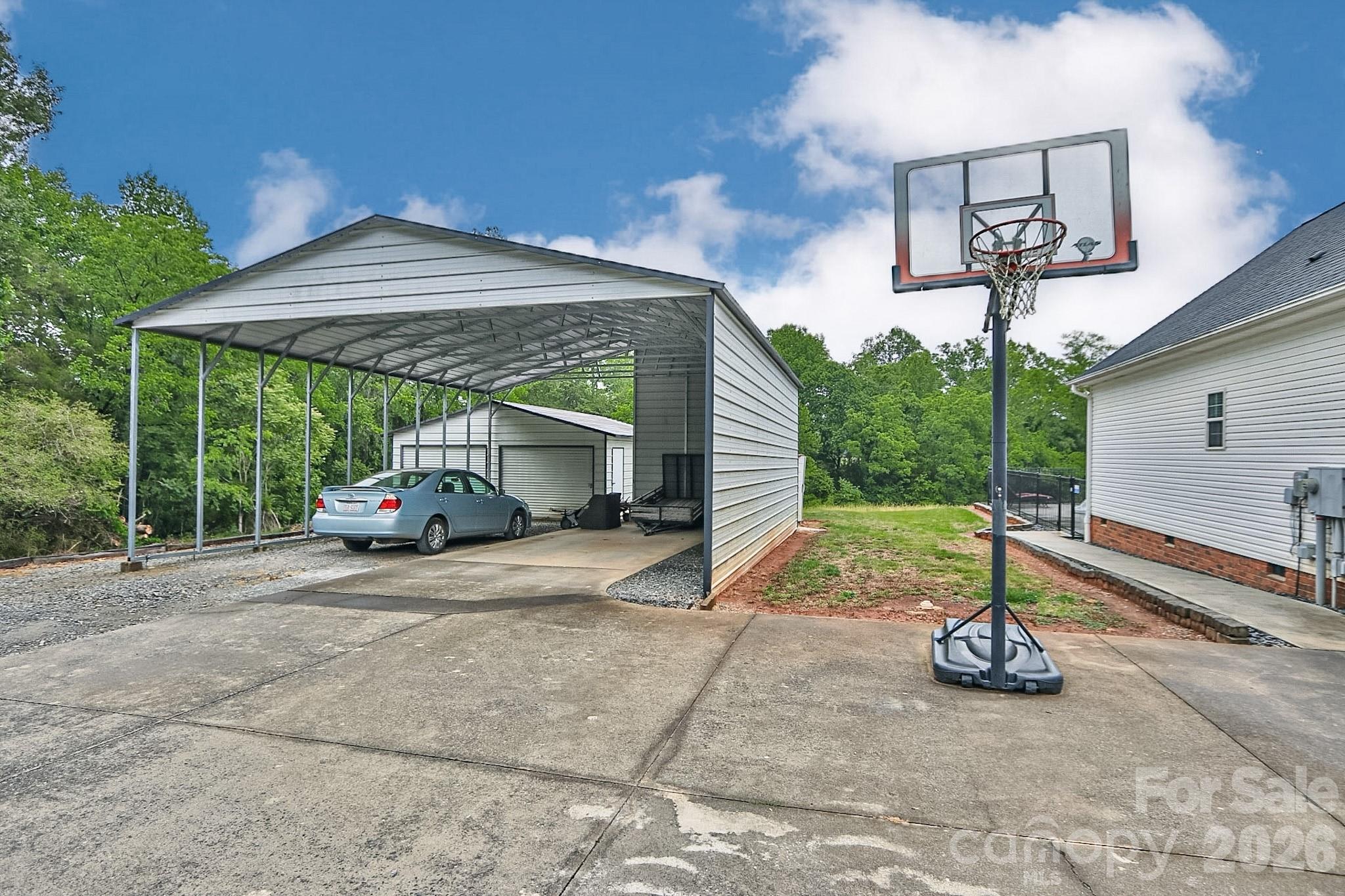 main property photo 44