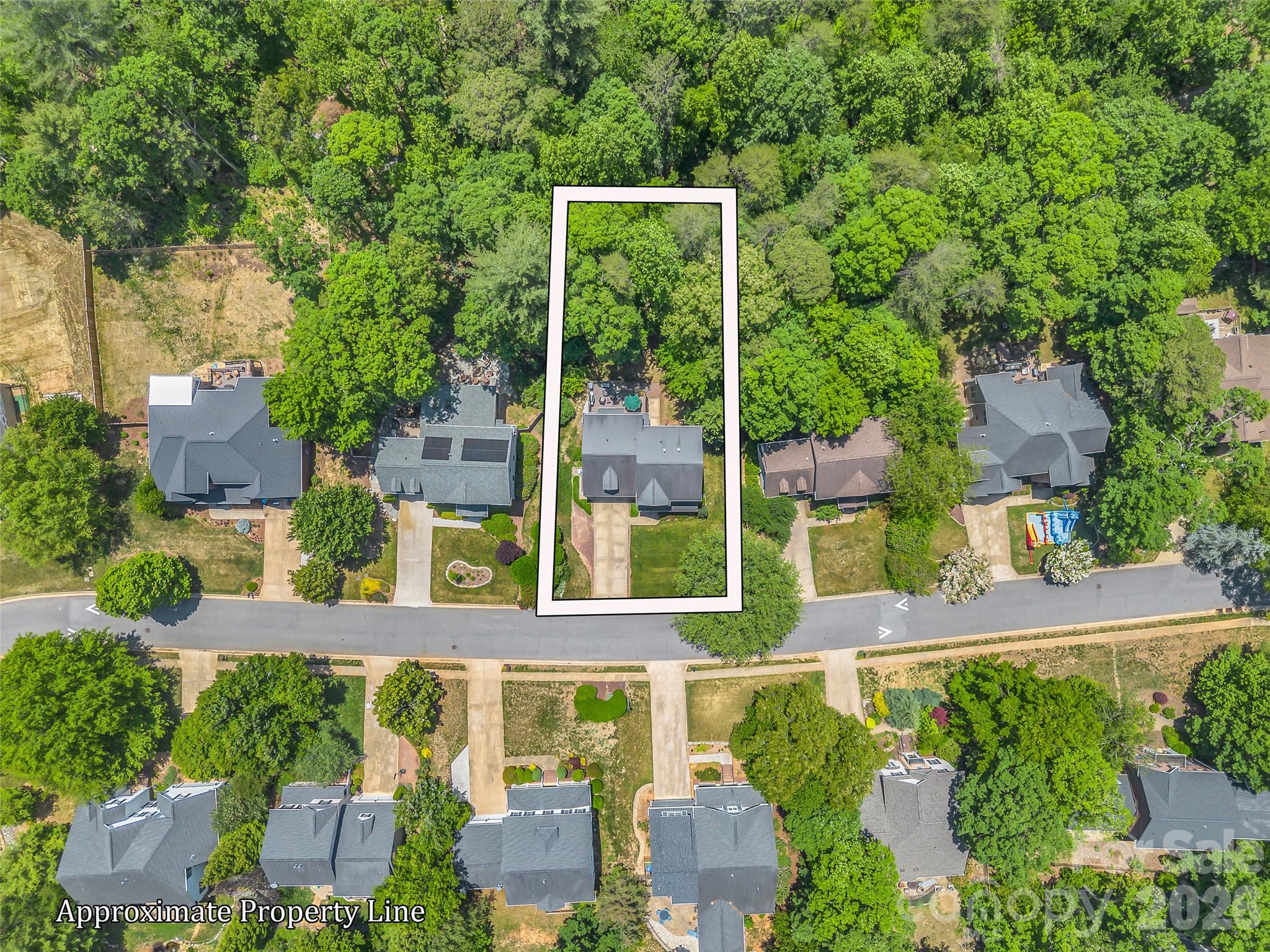 main property photo 40