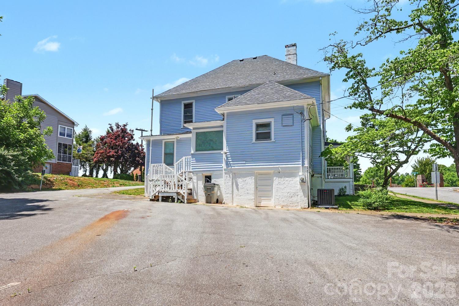 main property photo 32