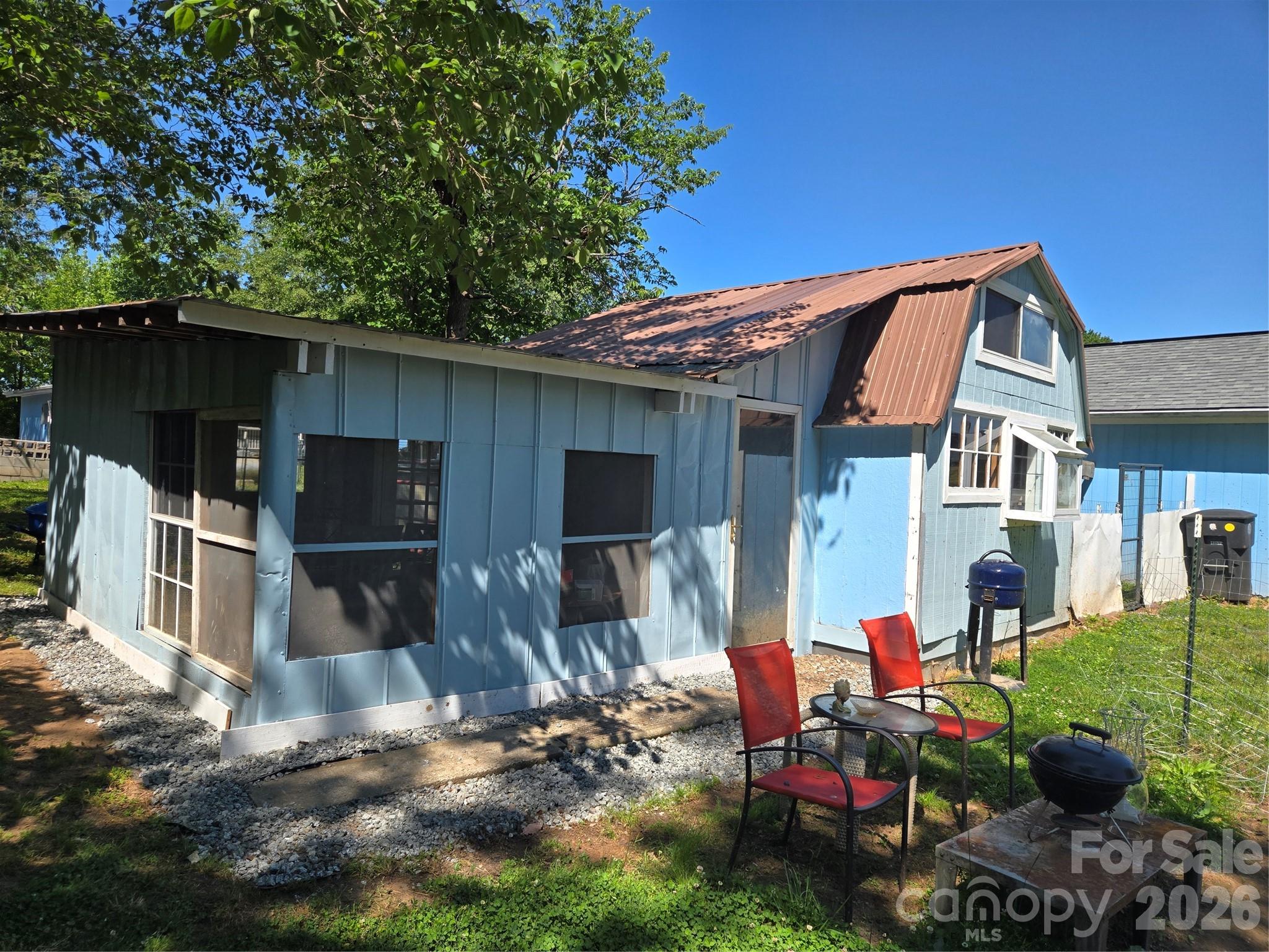 main property photo 23