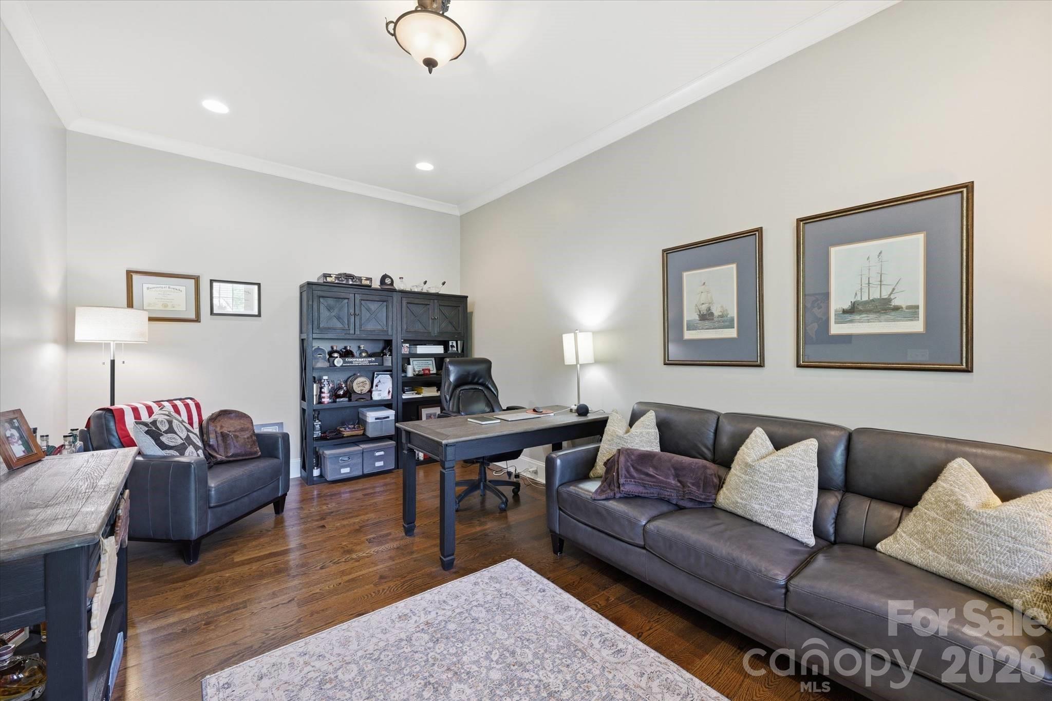 main property photo 24