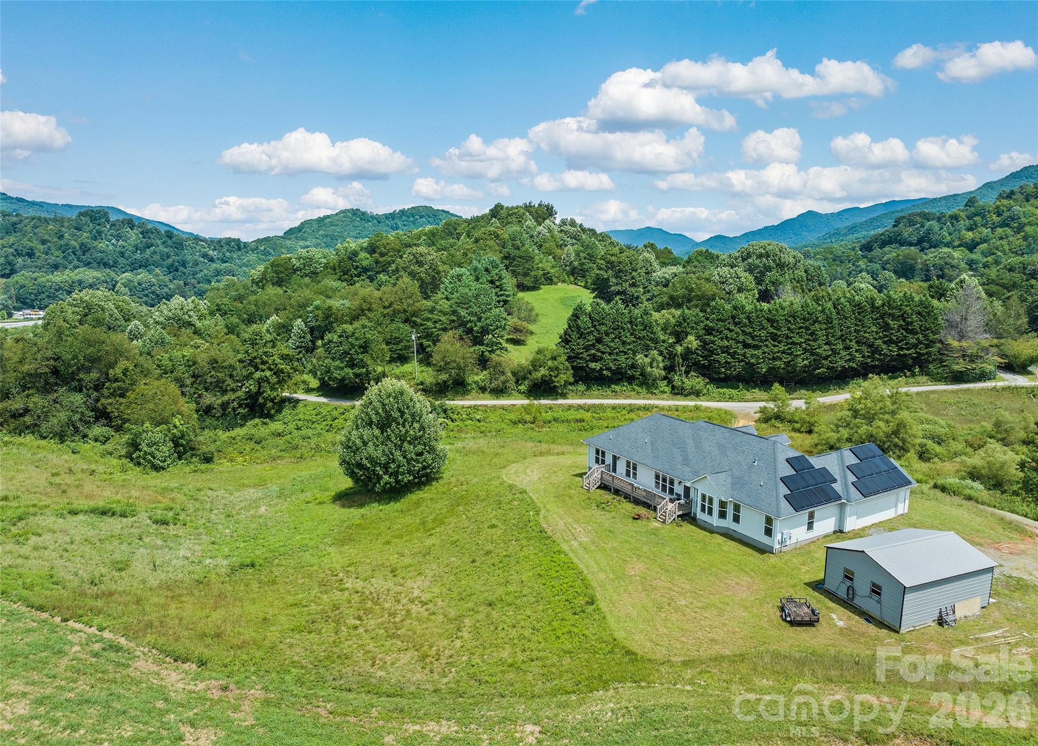main property photo 11