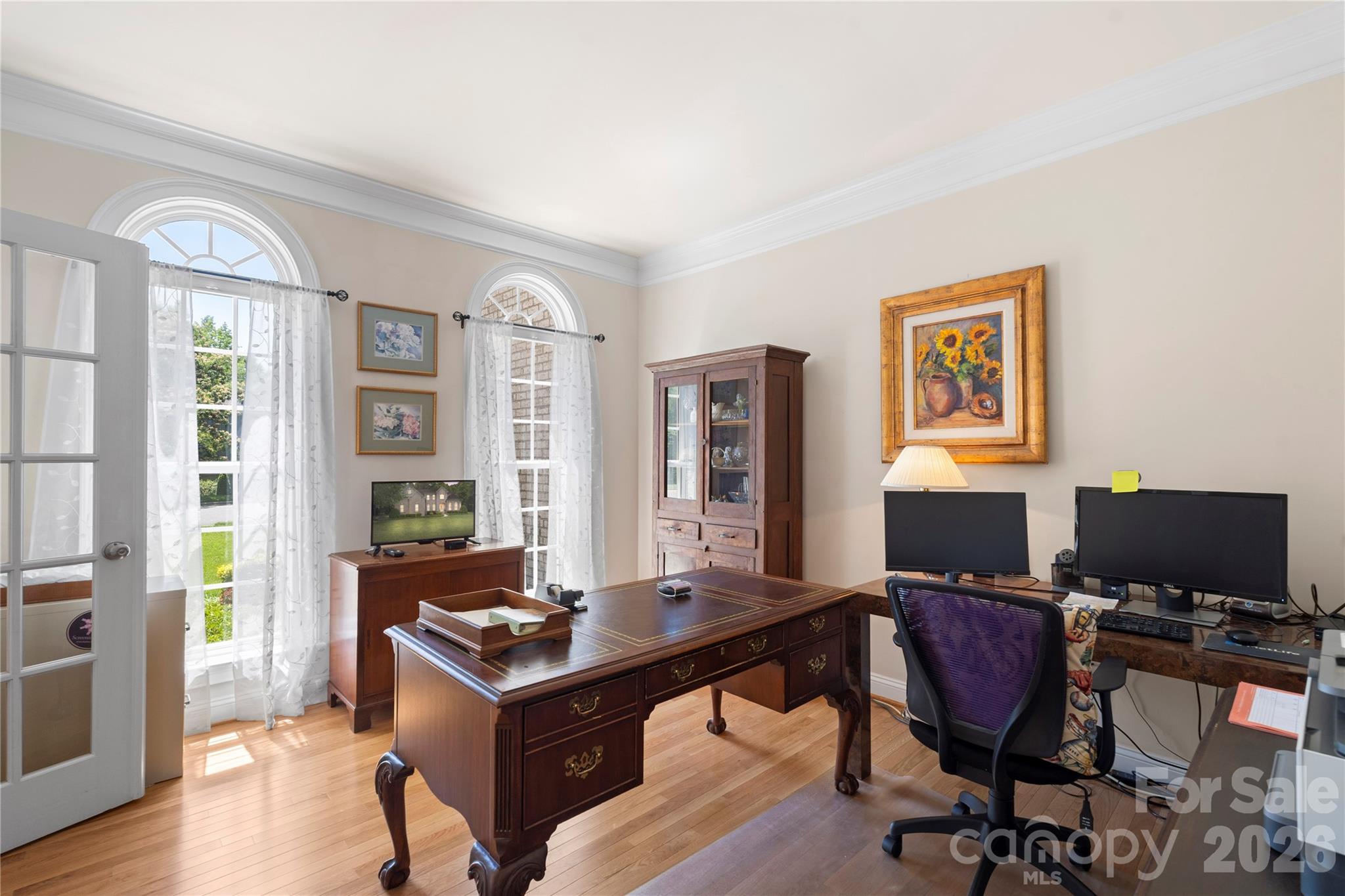 main property photo 10