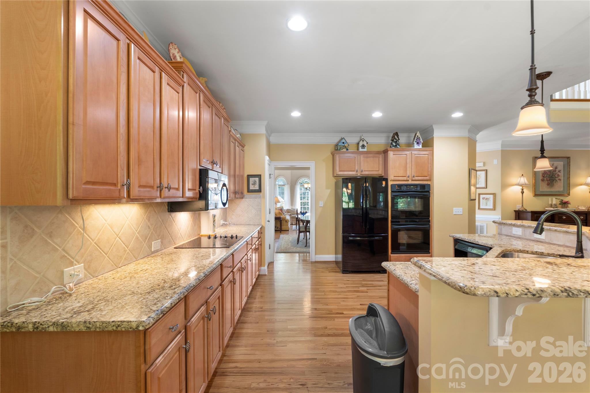 main property photo 15