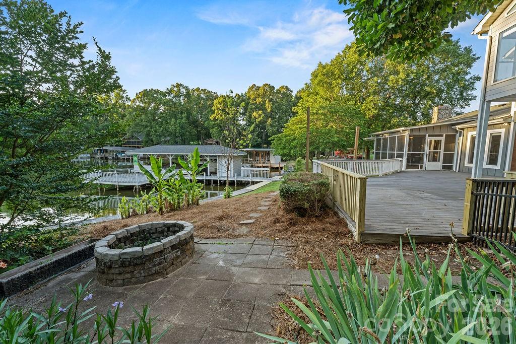 main property photo 41