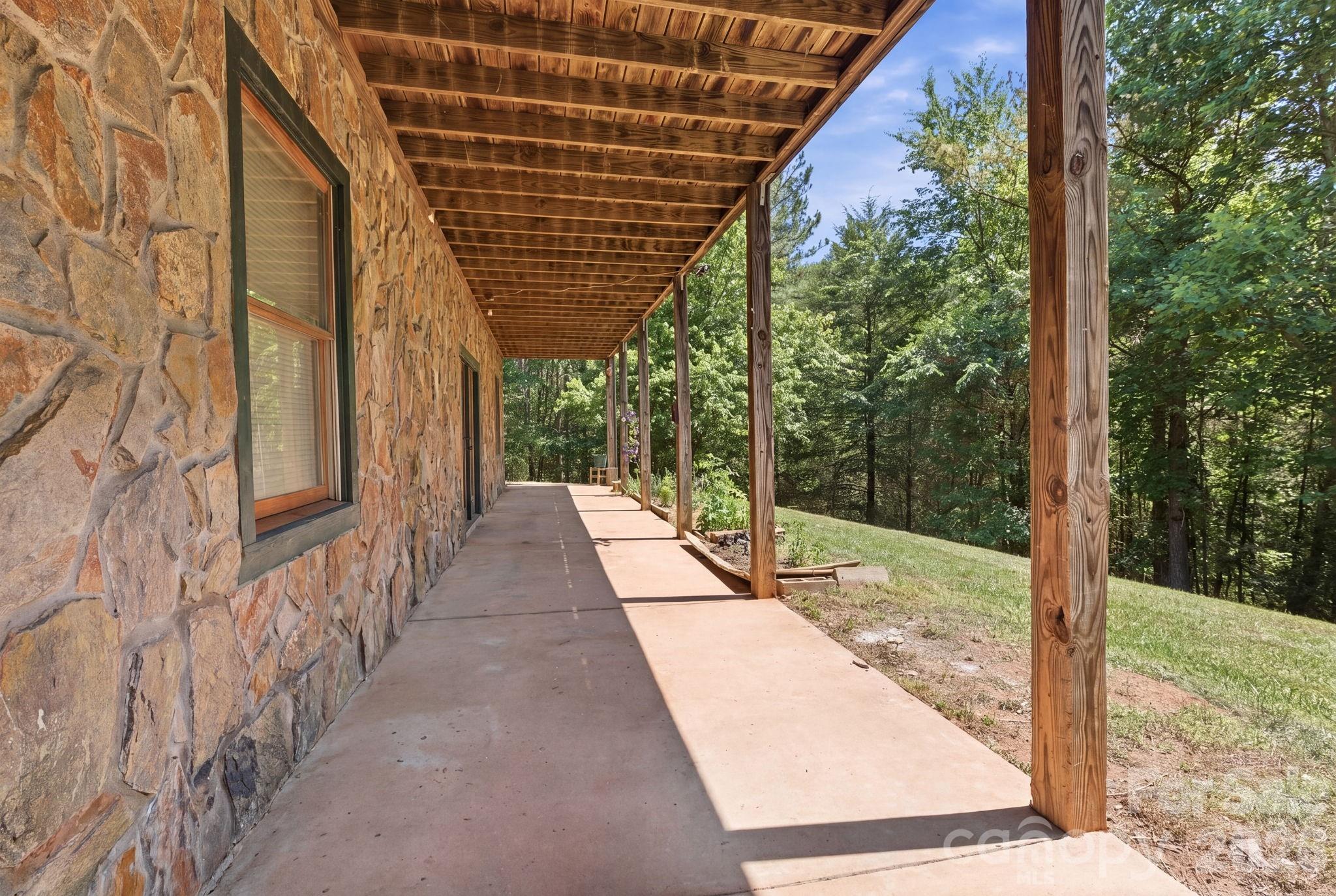 main property photo 31
