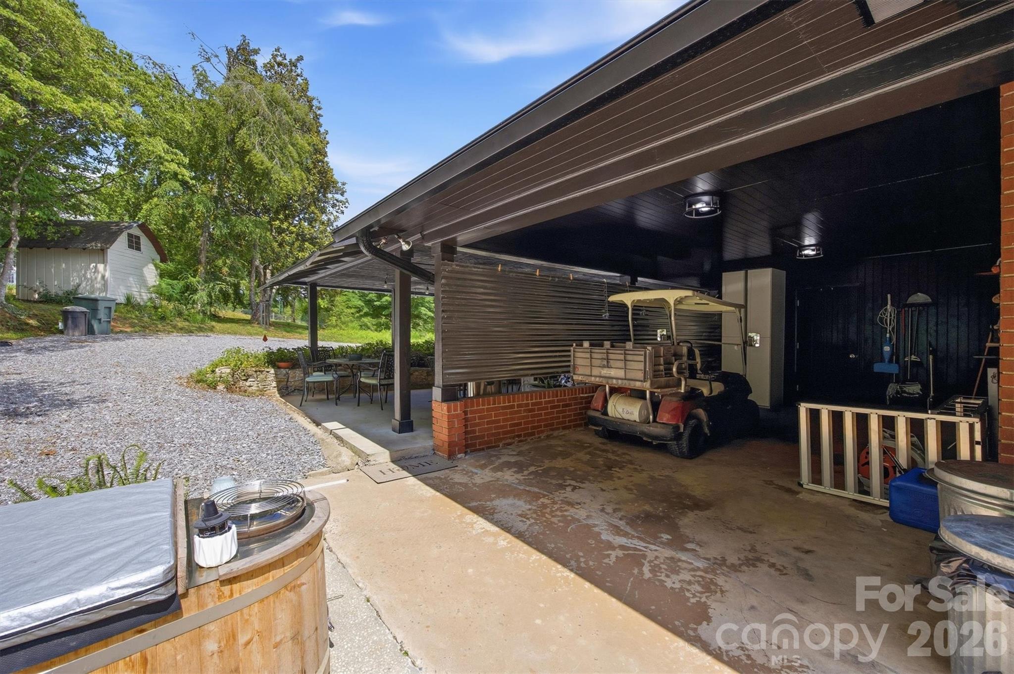 main property photo 45
