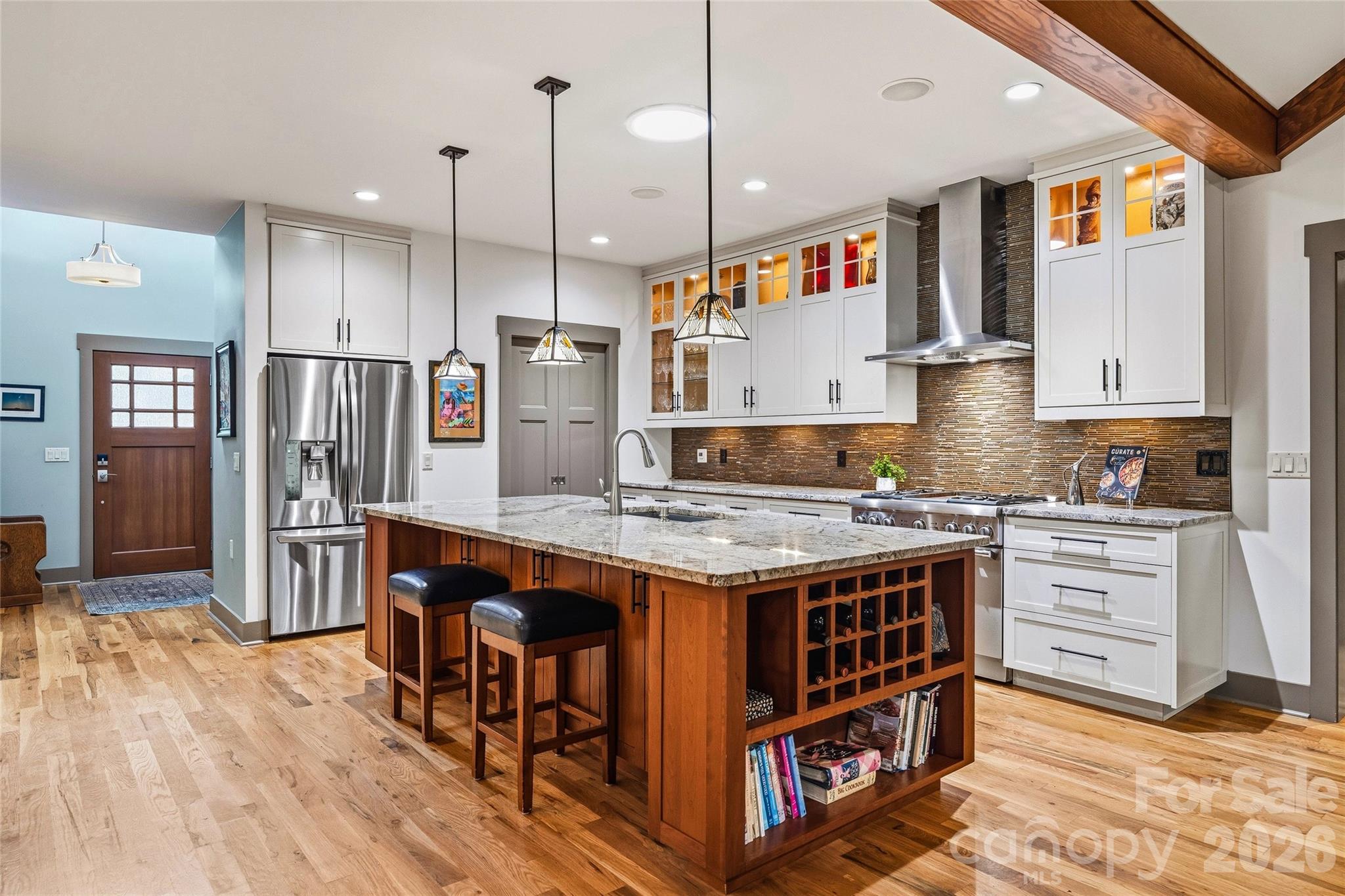 main property photo 7