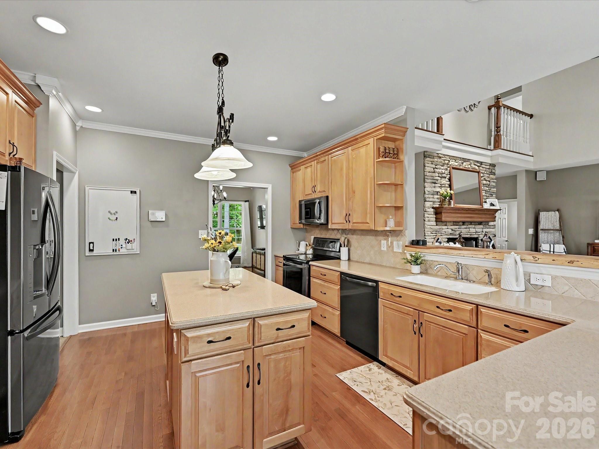 main property photo 11