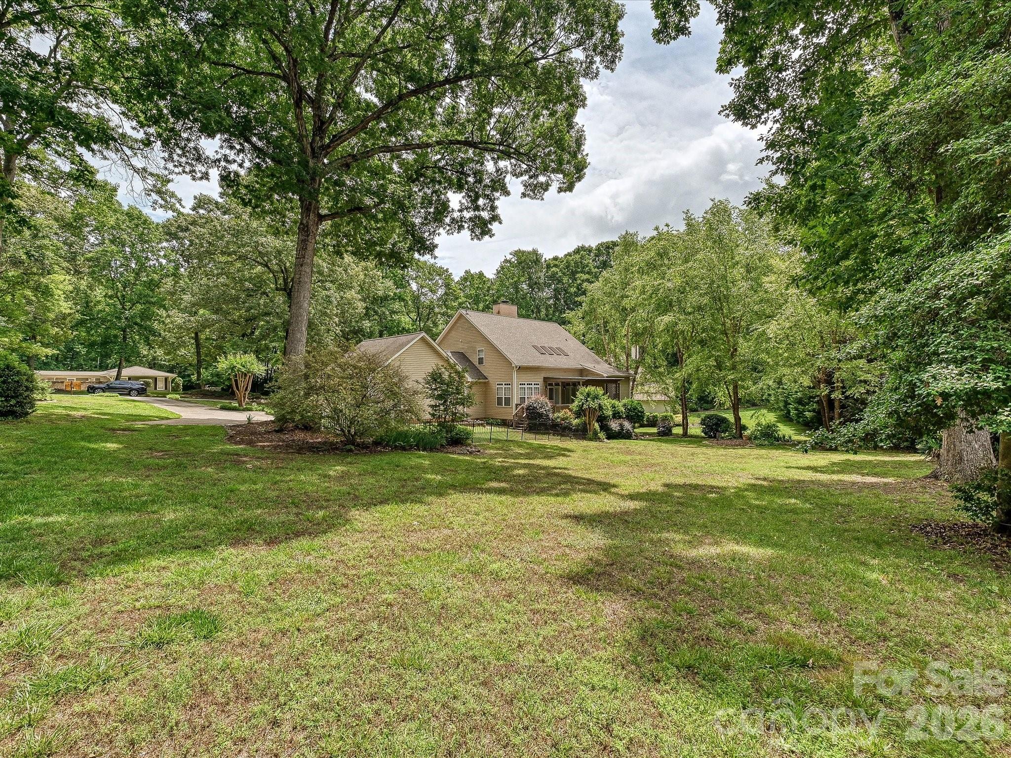 main property photo 30