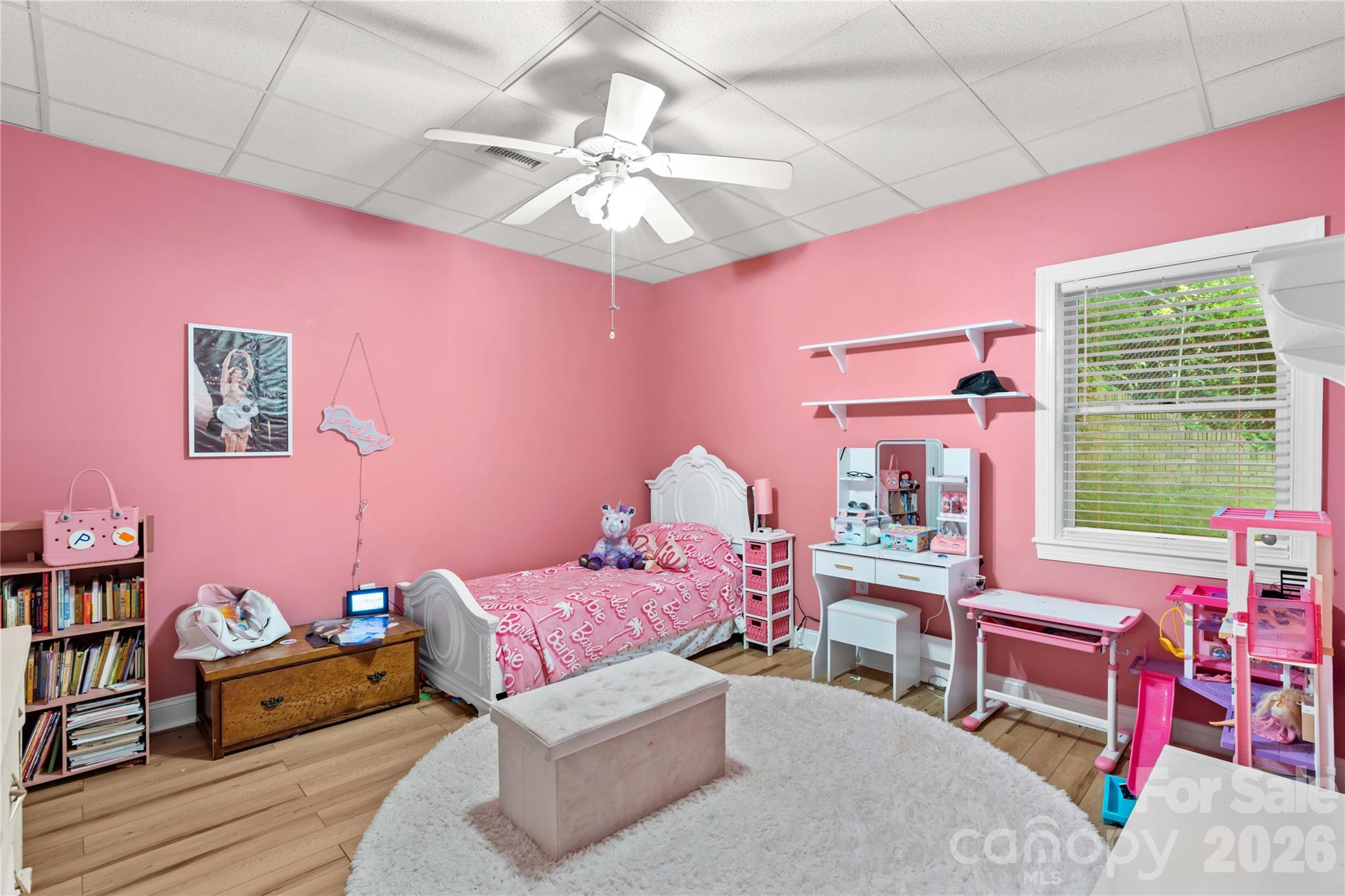 main property photo 24