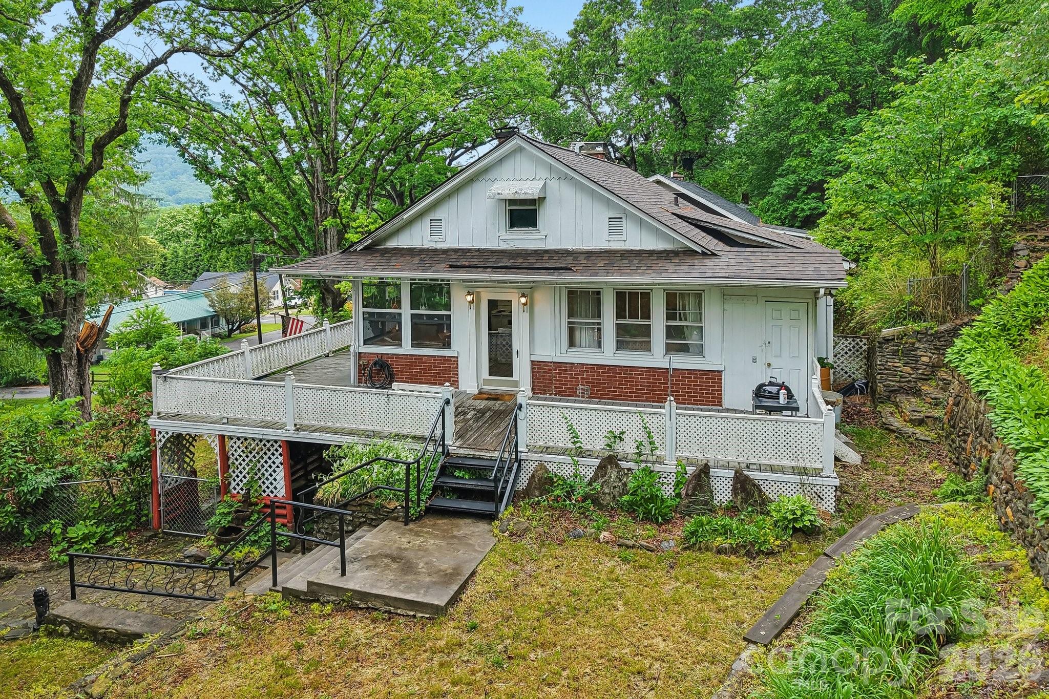 main property photo 39