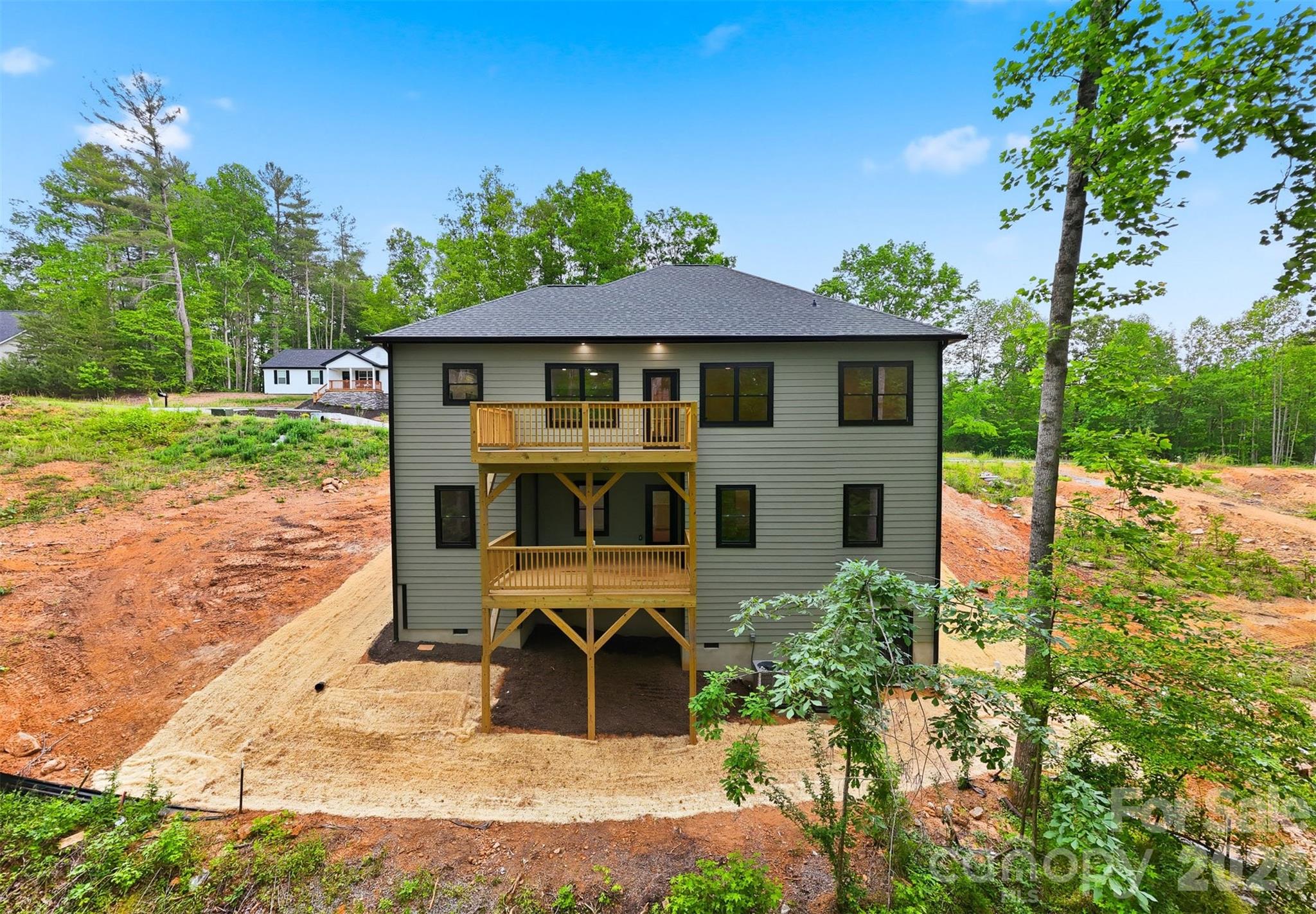 main property photo 38