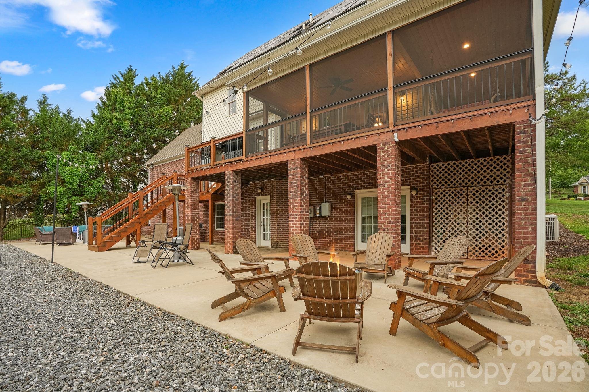 main property photo 41