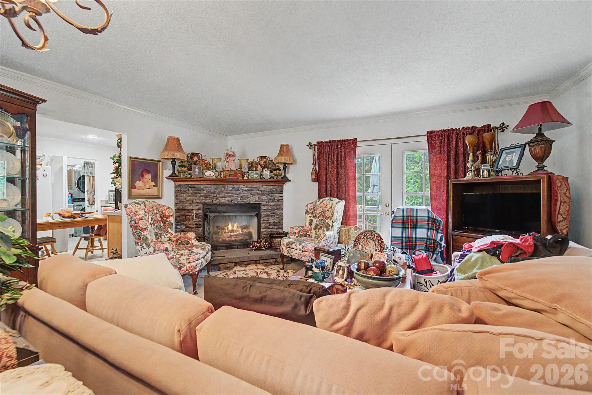 main property photo 9
