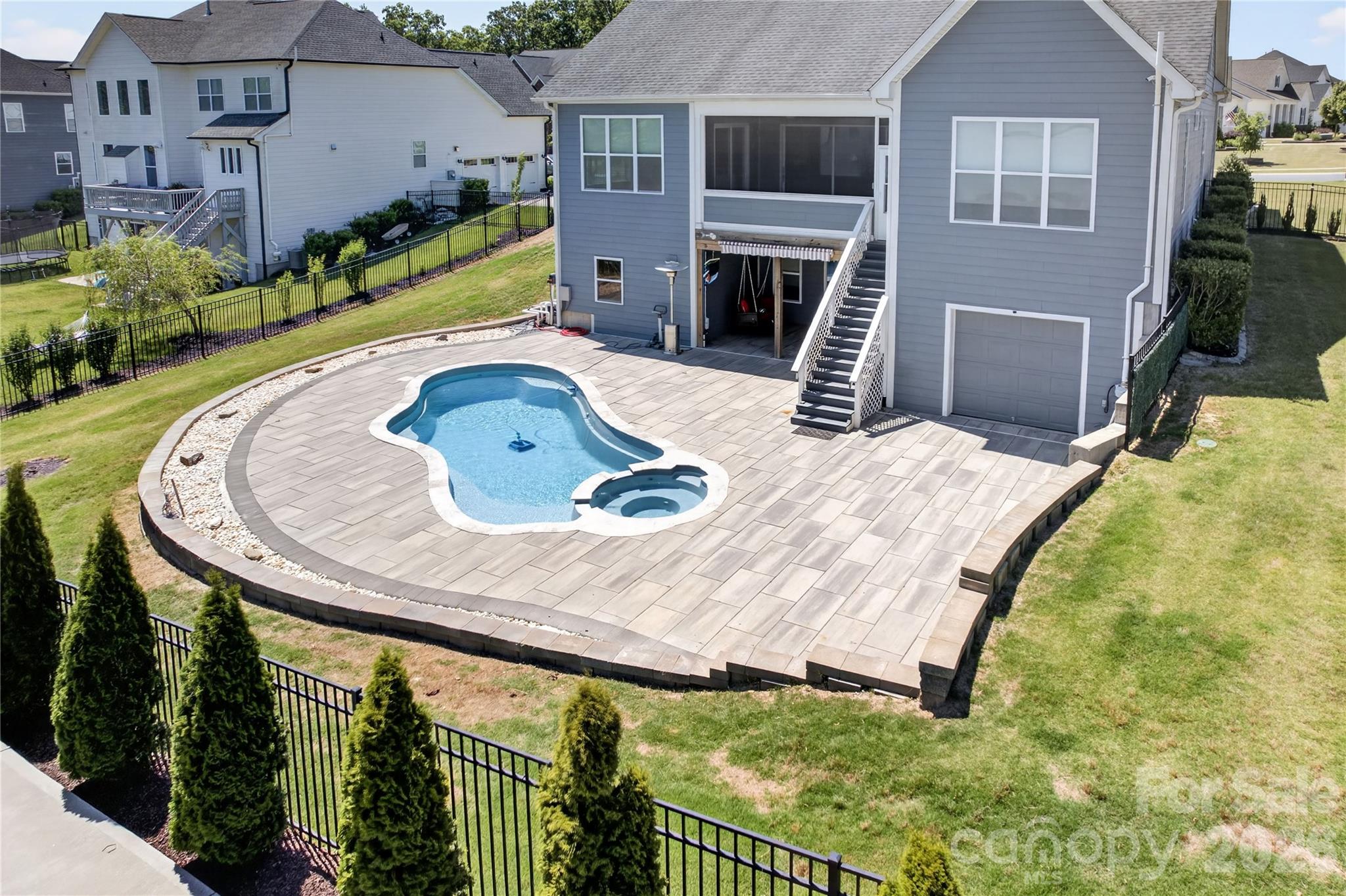main property photo 43