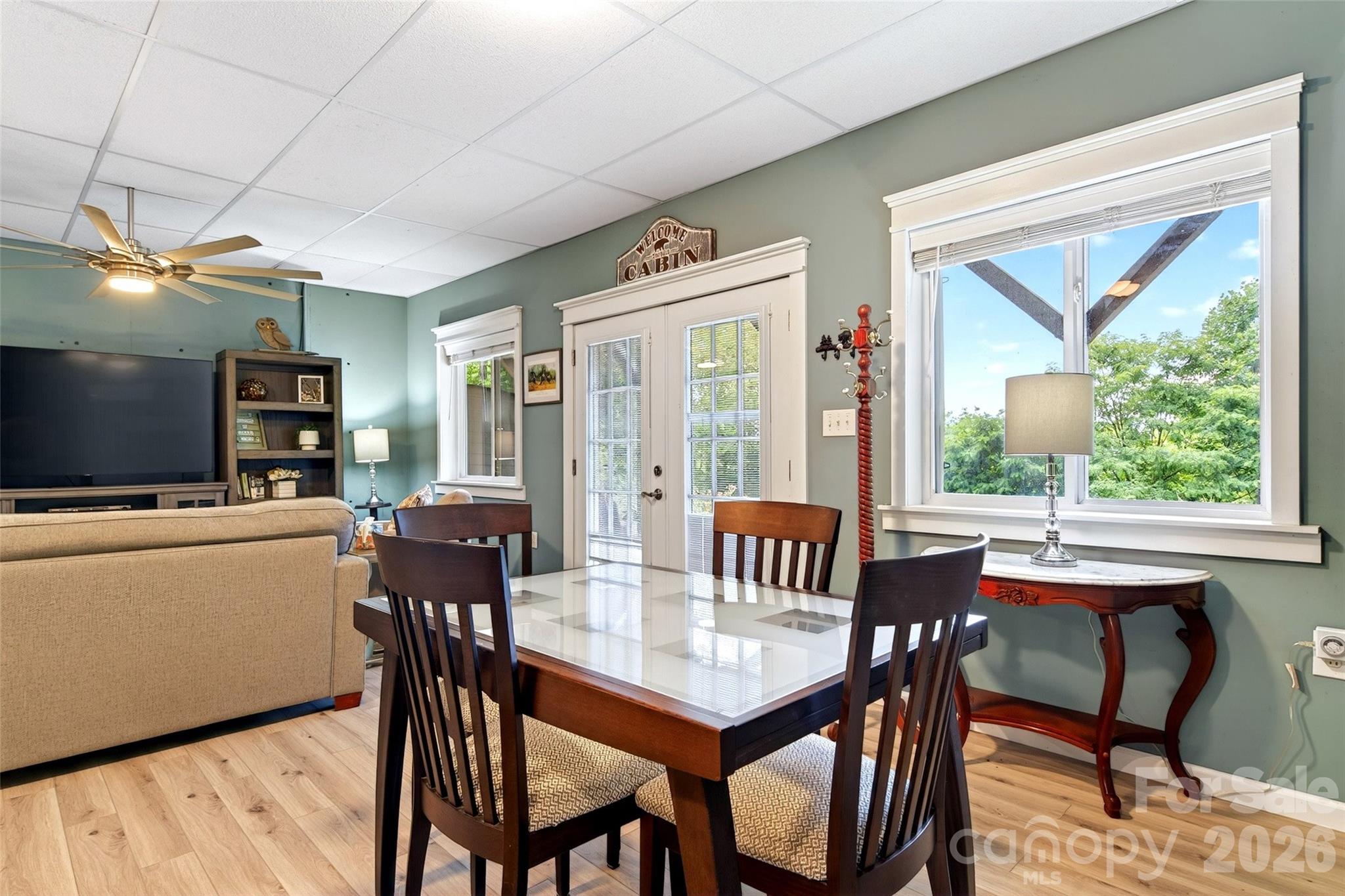 main property photo 30