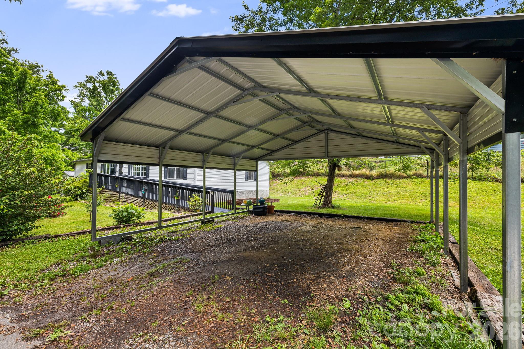 main property photo 37