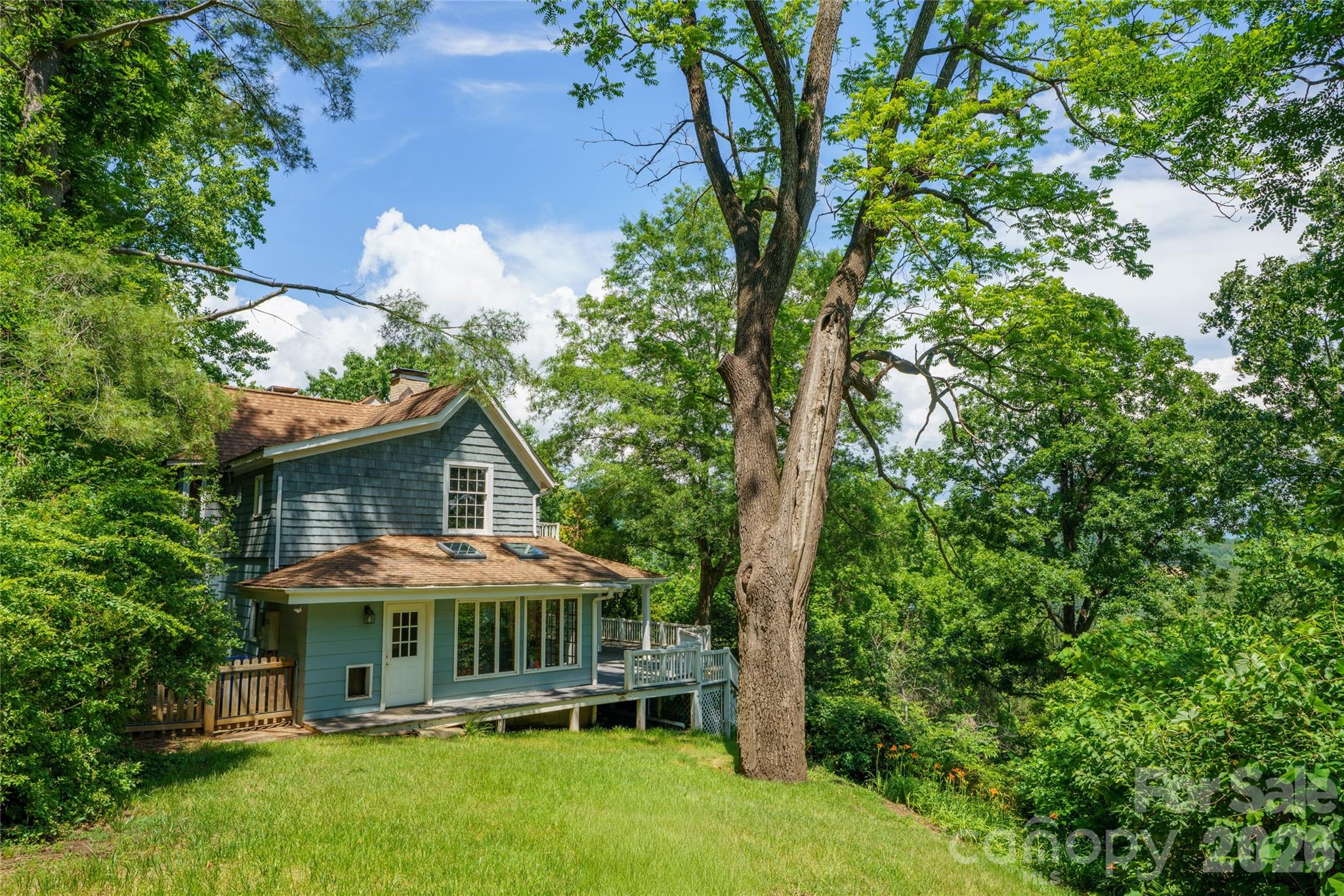 main property photo 41