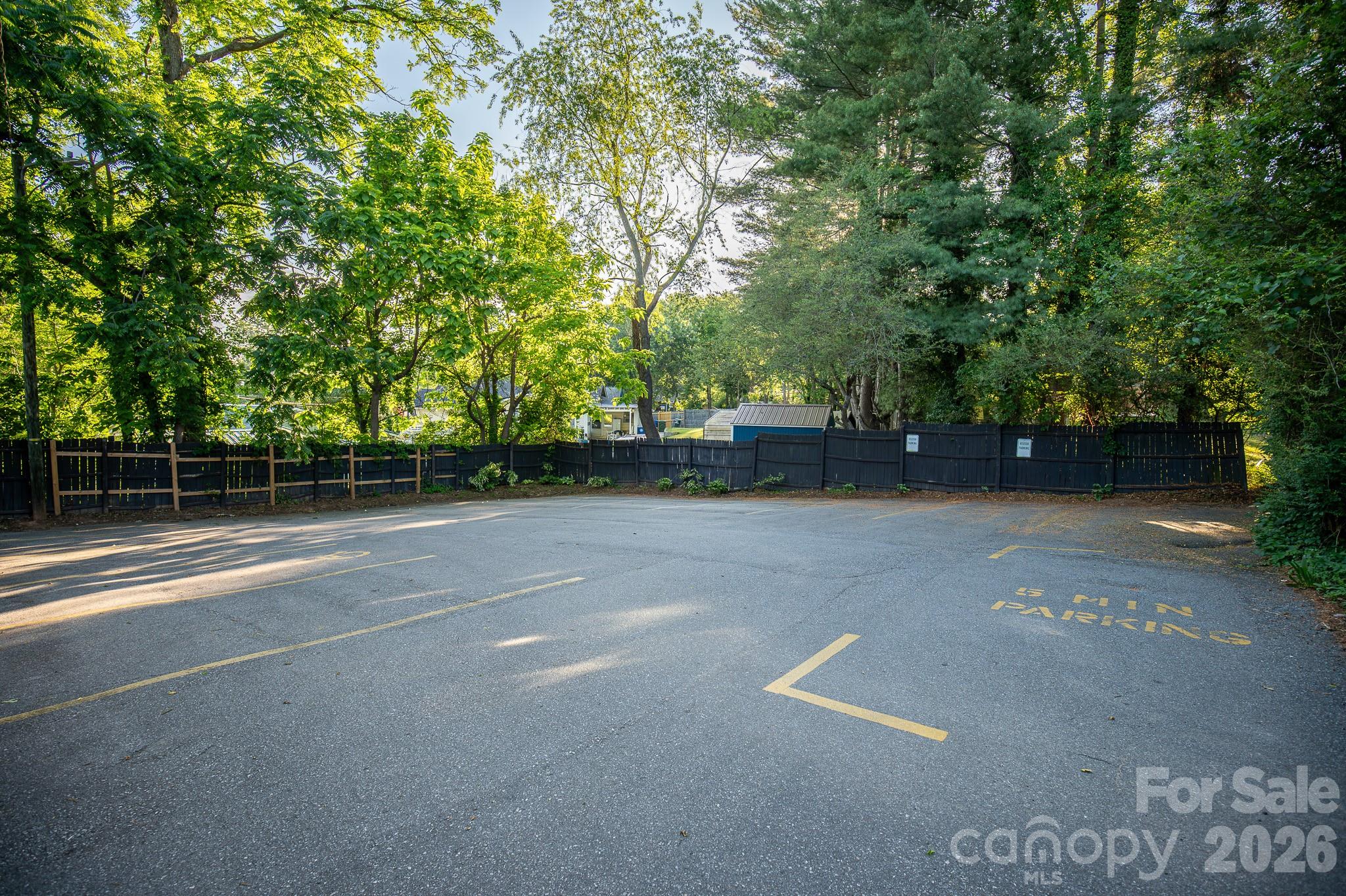 main property photo 14