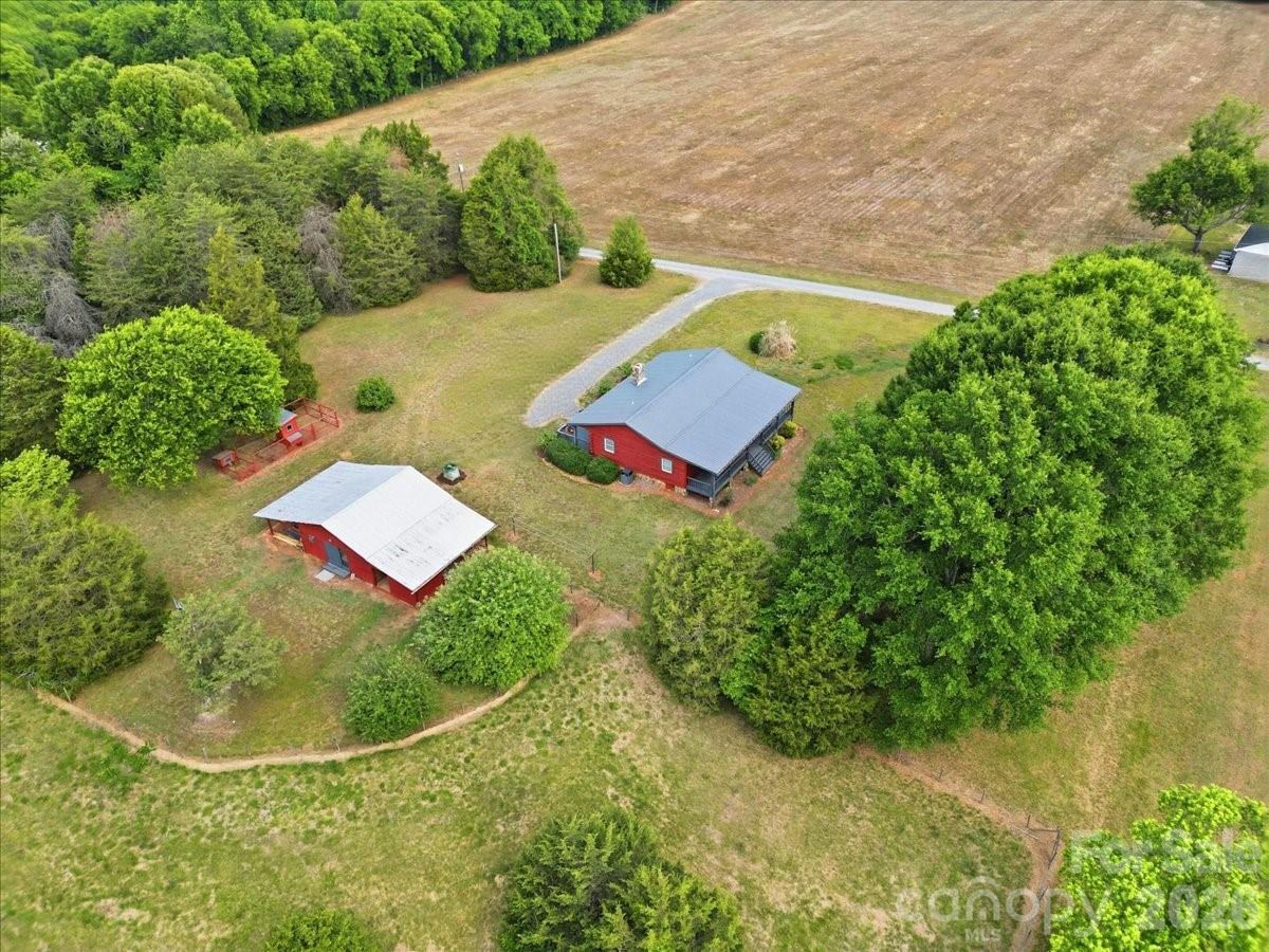 main property photo 27