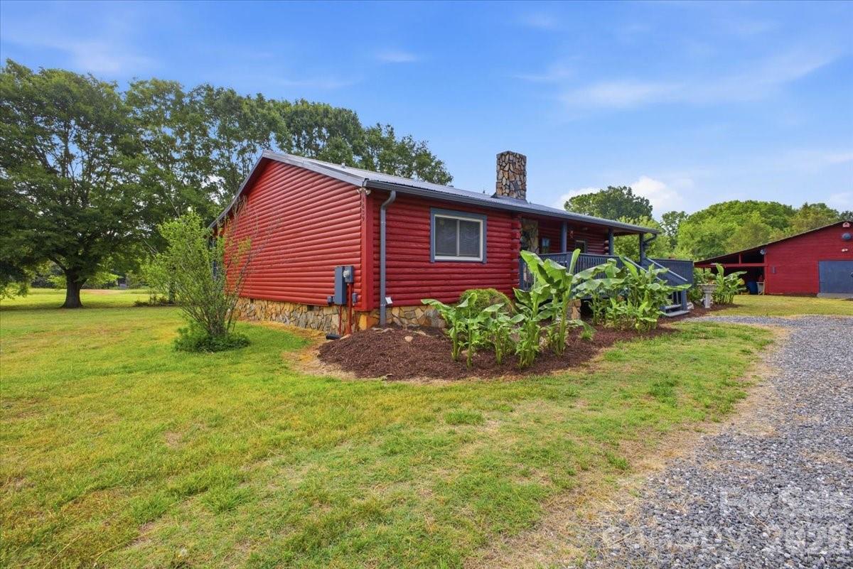 main property photo 3