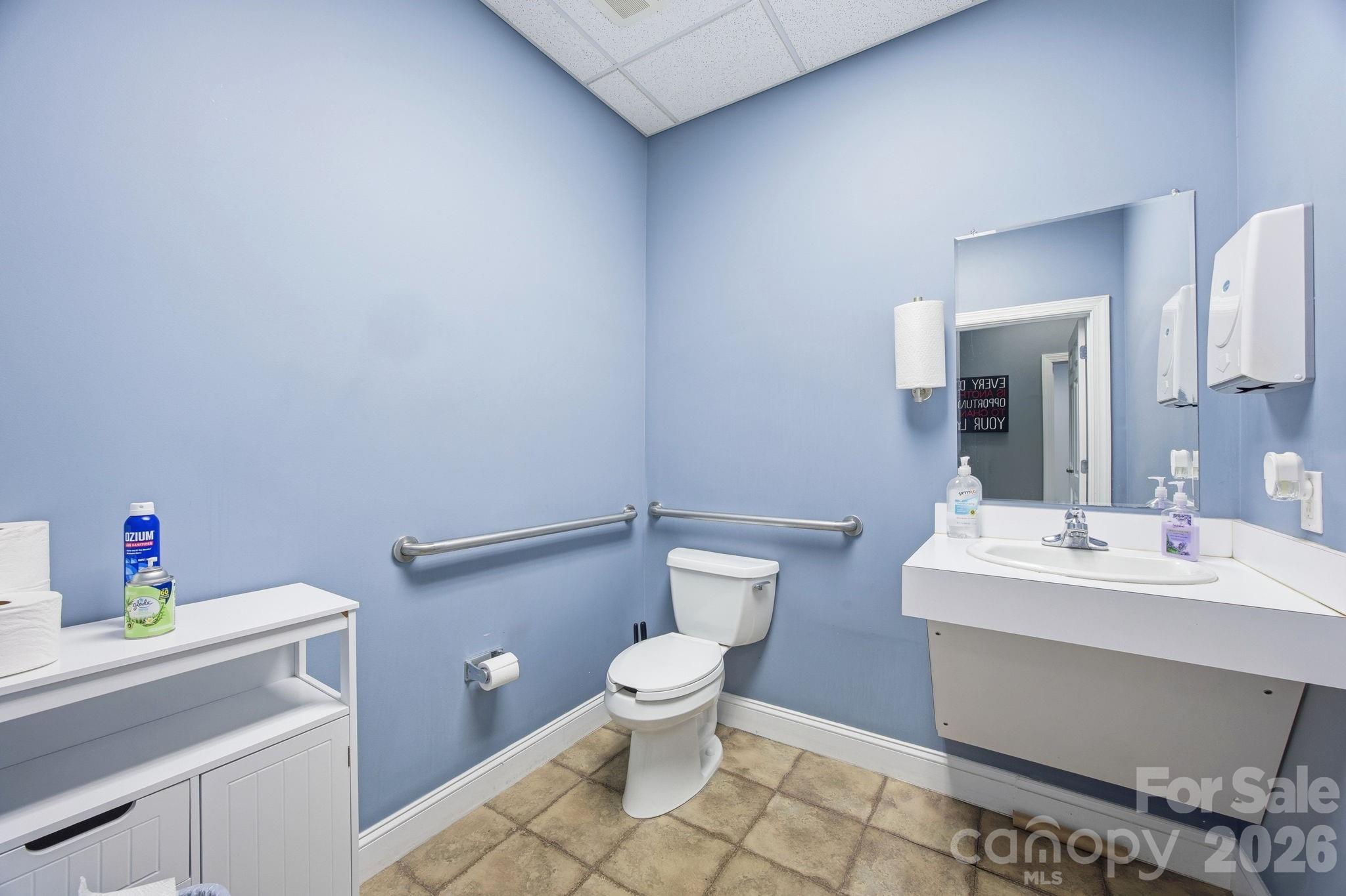 main property photo 18