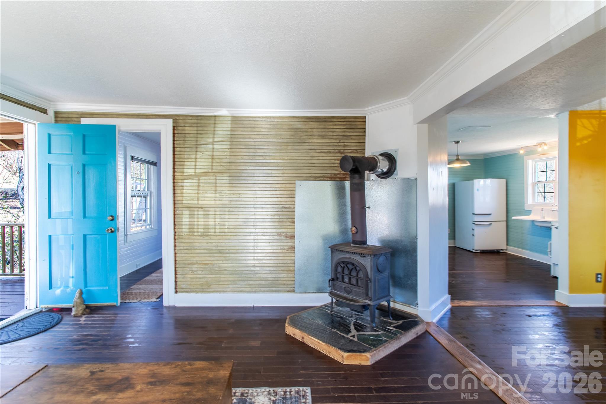 main property photo 6
