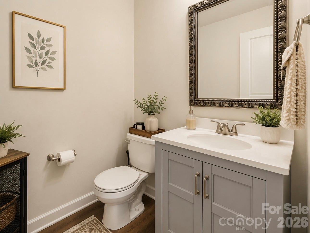 main property photo 11