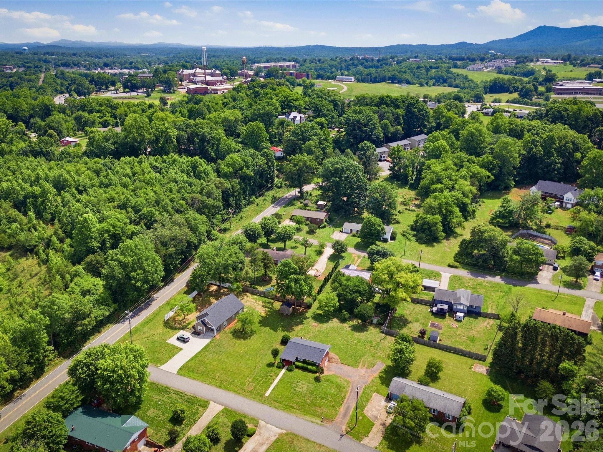 main property photo 8