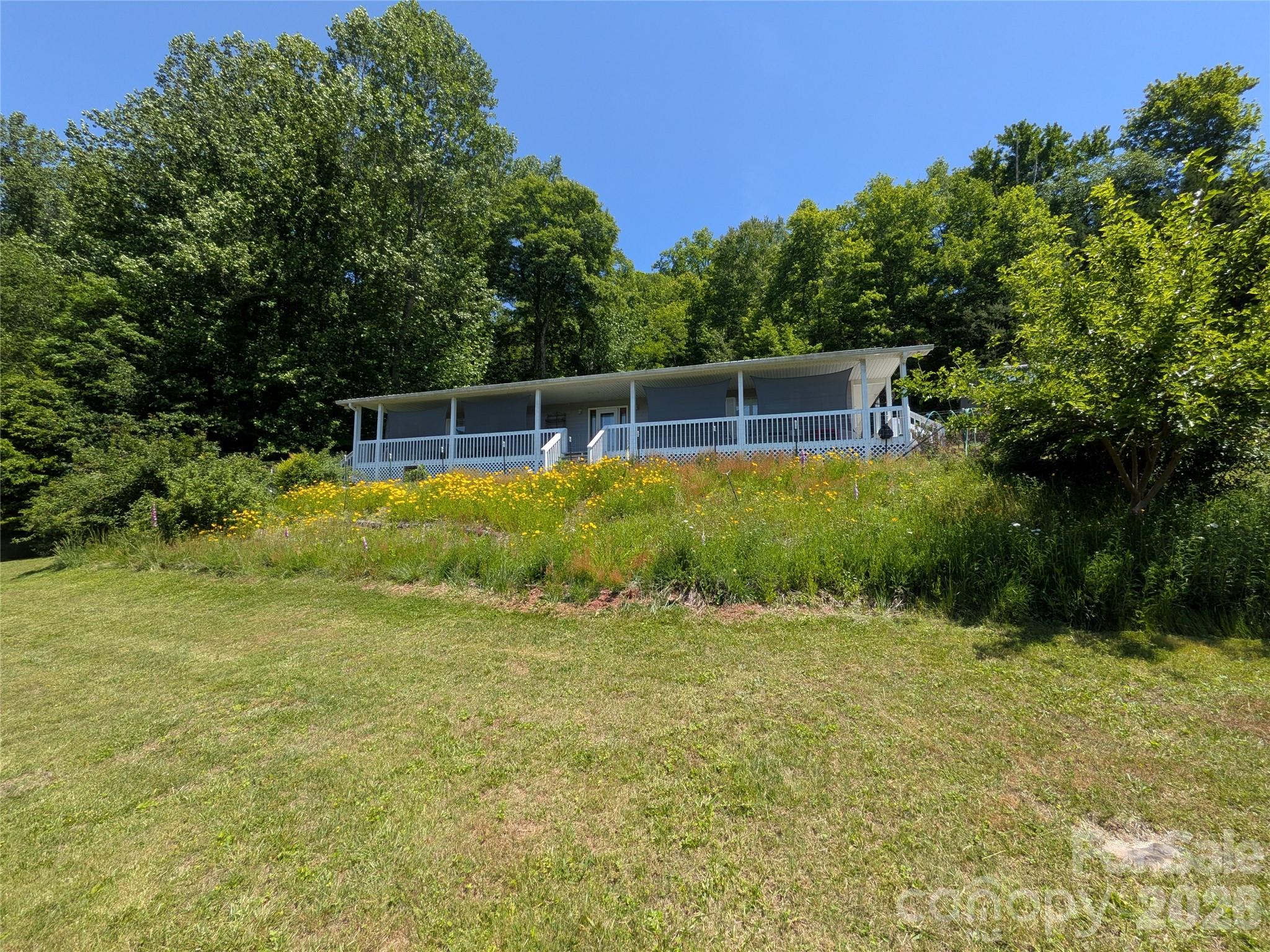 main property photo 40