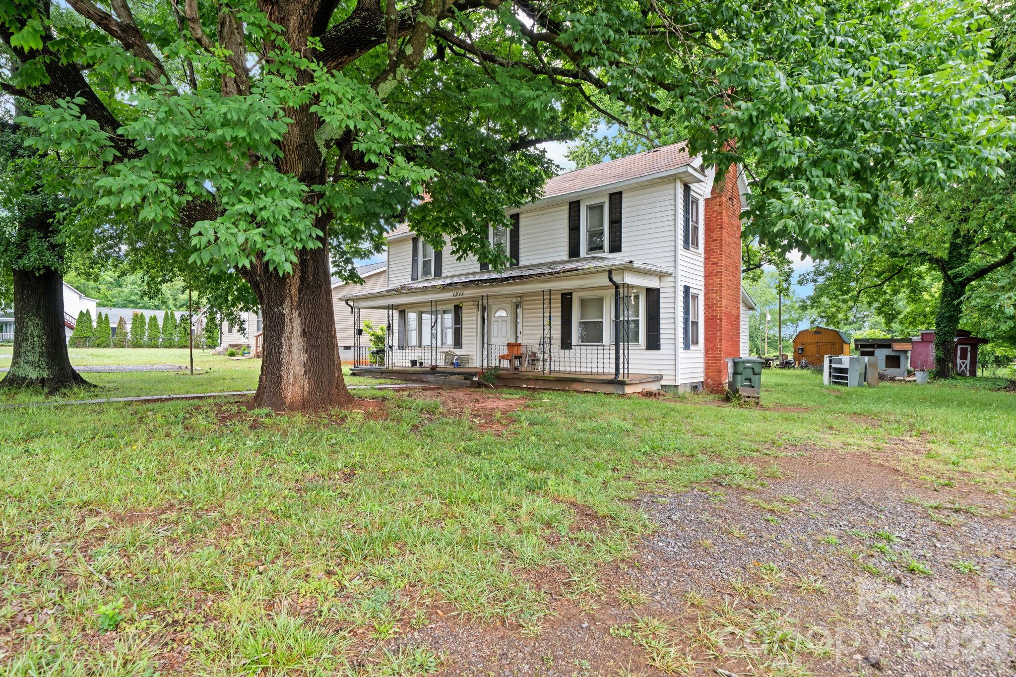 main property photo 1