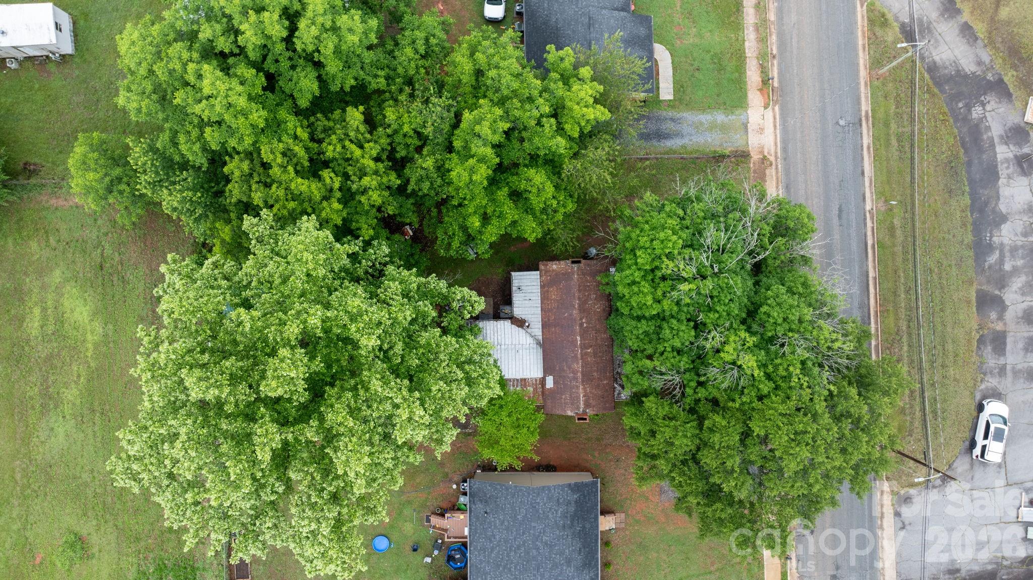 main property photo 33