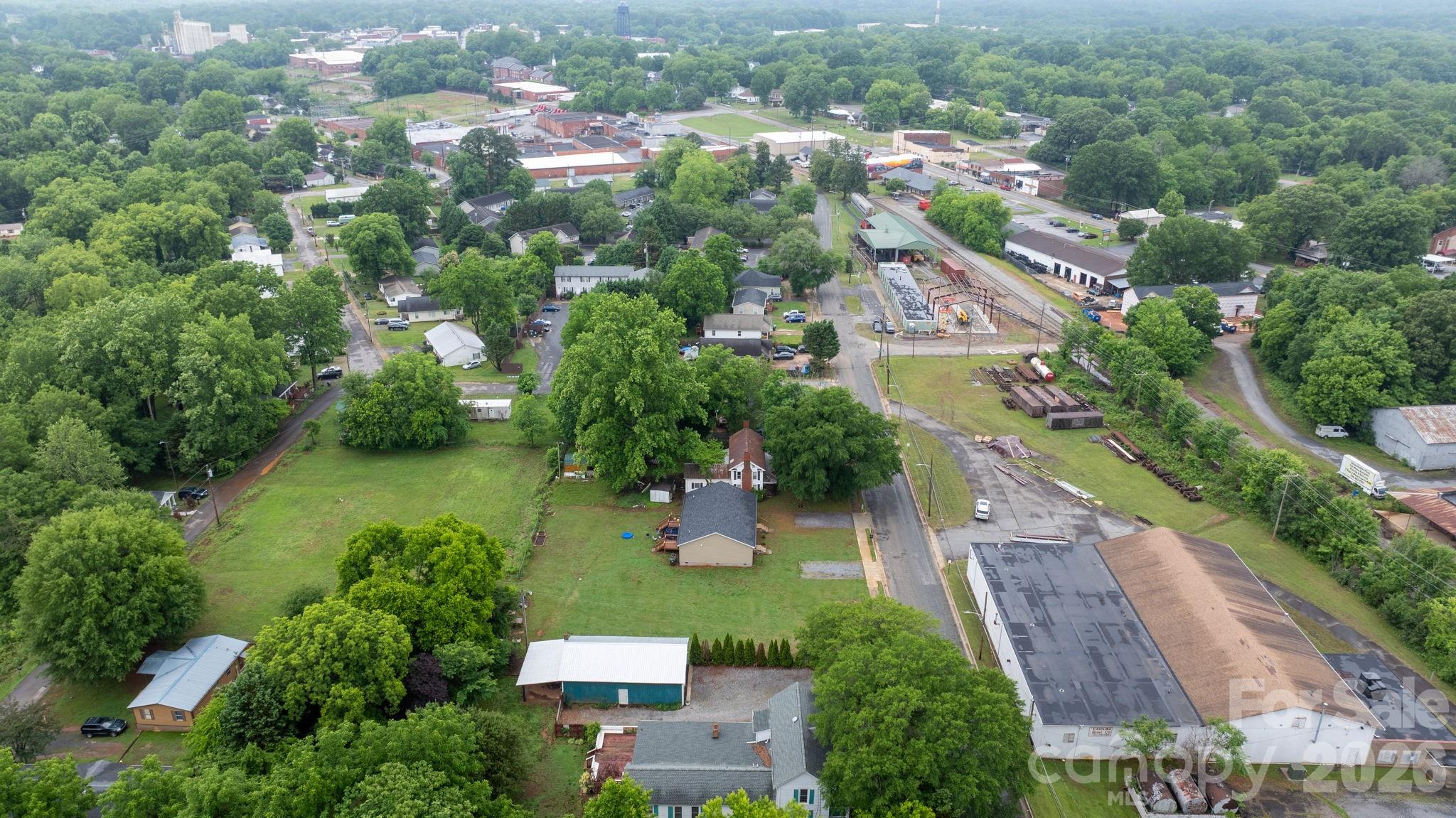 main property photo 38