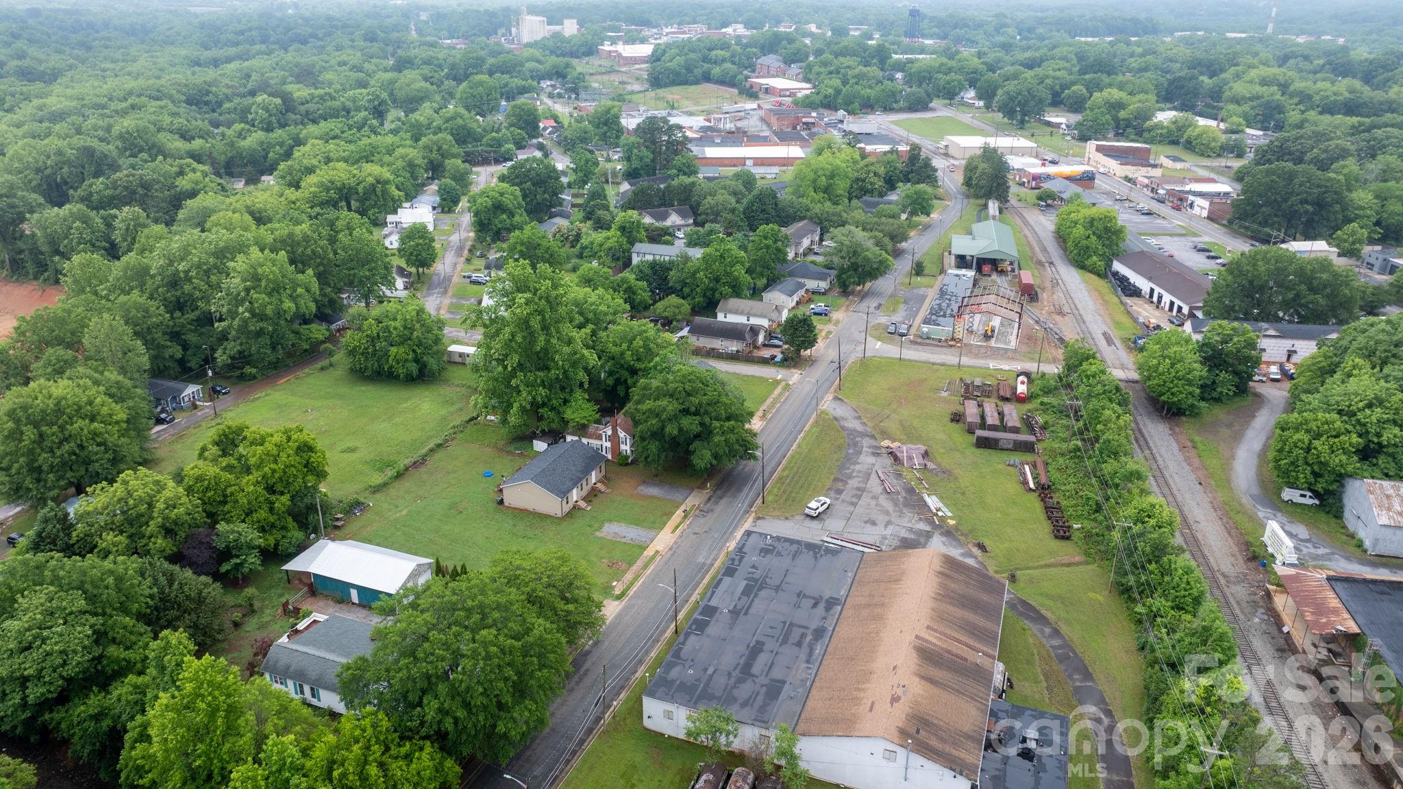 main property photo 39