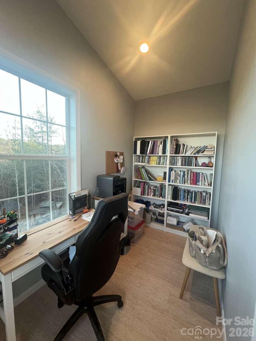 main property photo 24