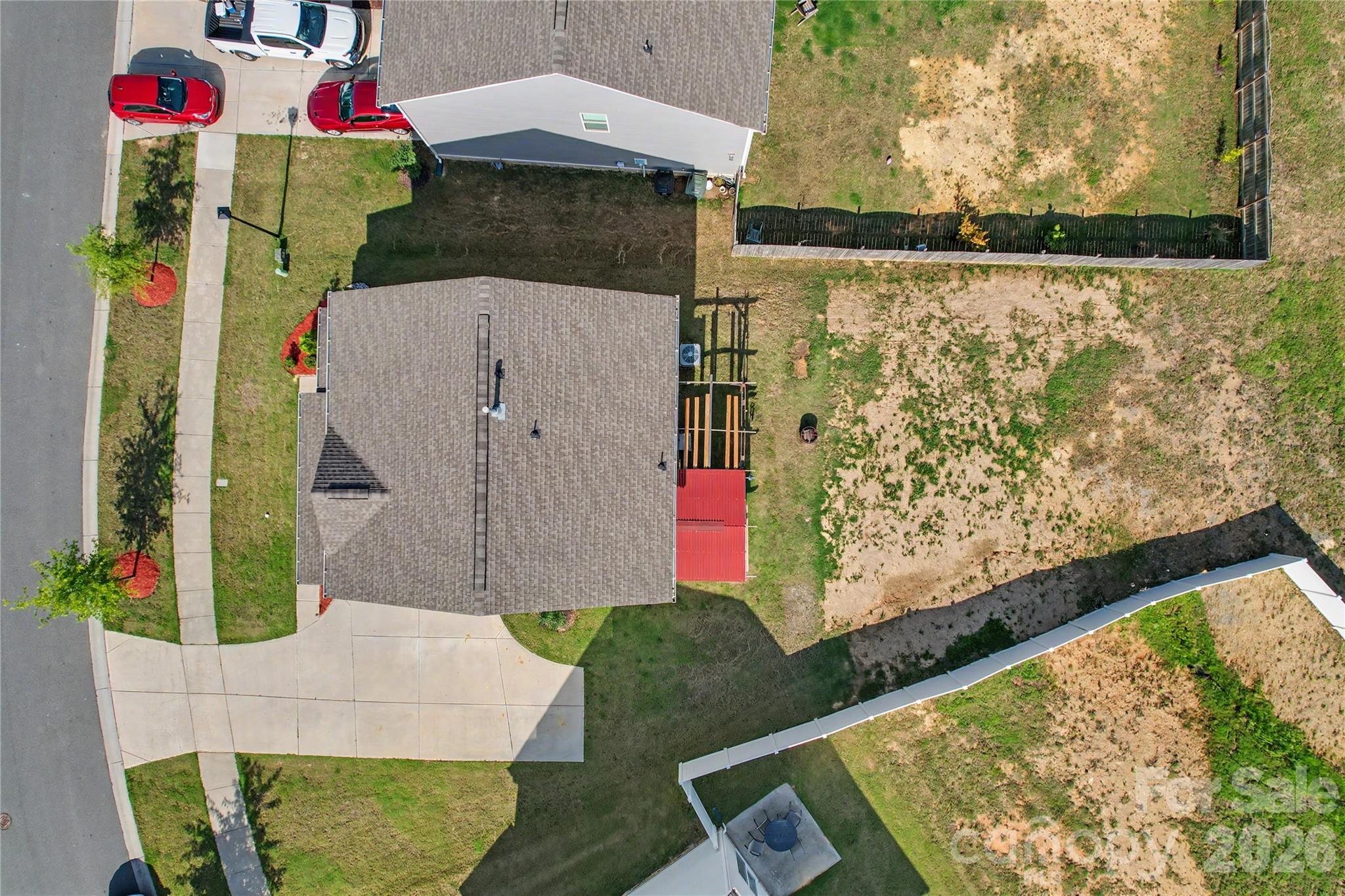 main property photo 28