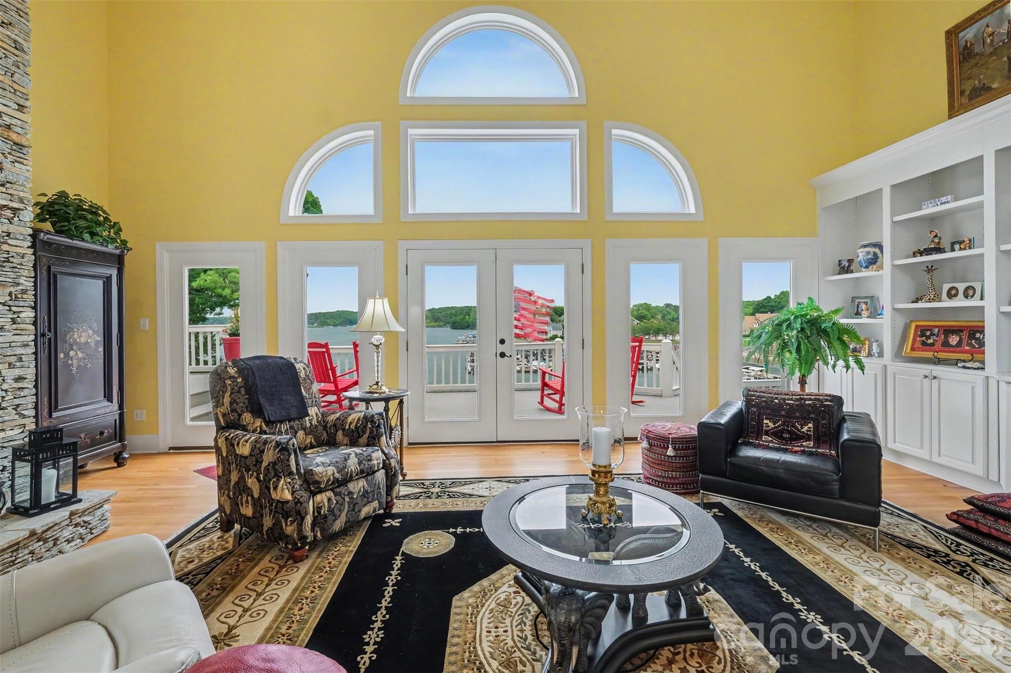 main property photo 18