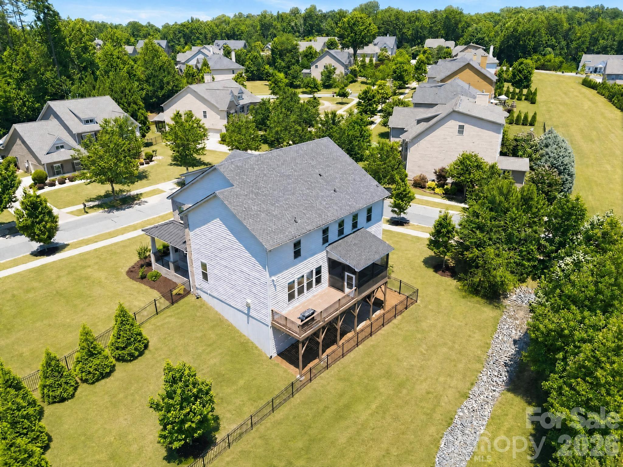 main property photo 36