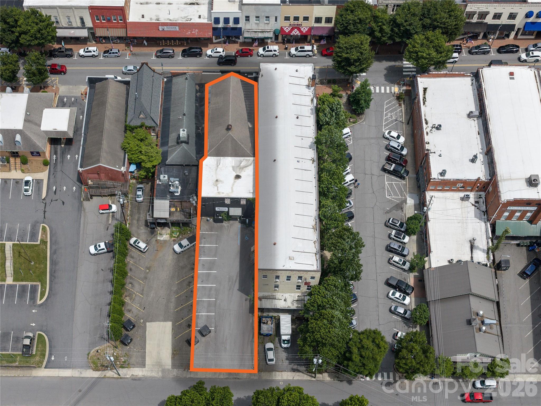 main property photo 12