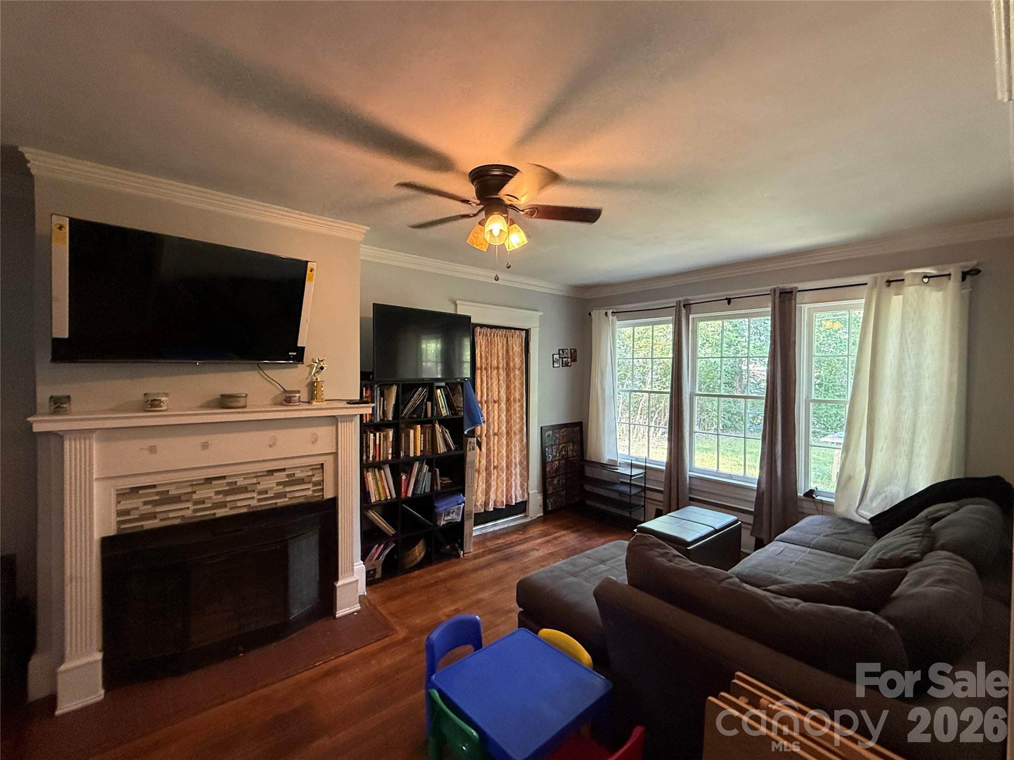 main property photo 7